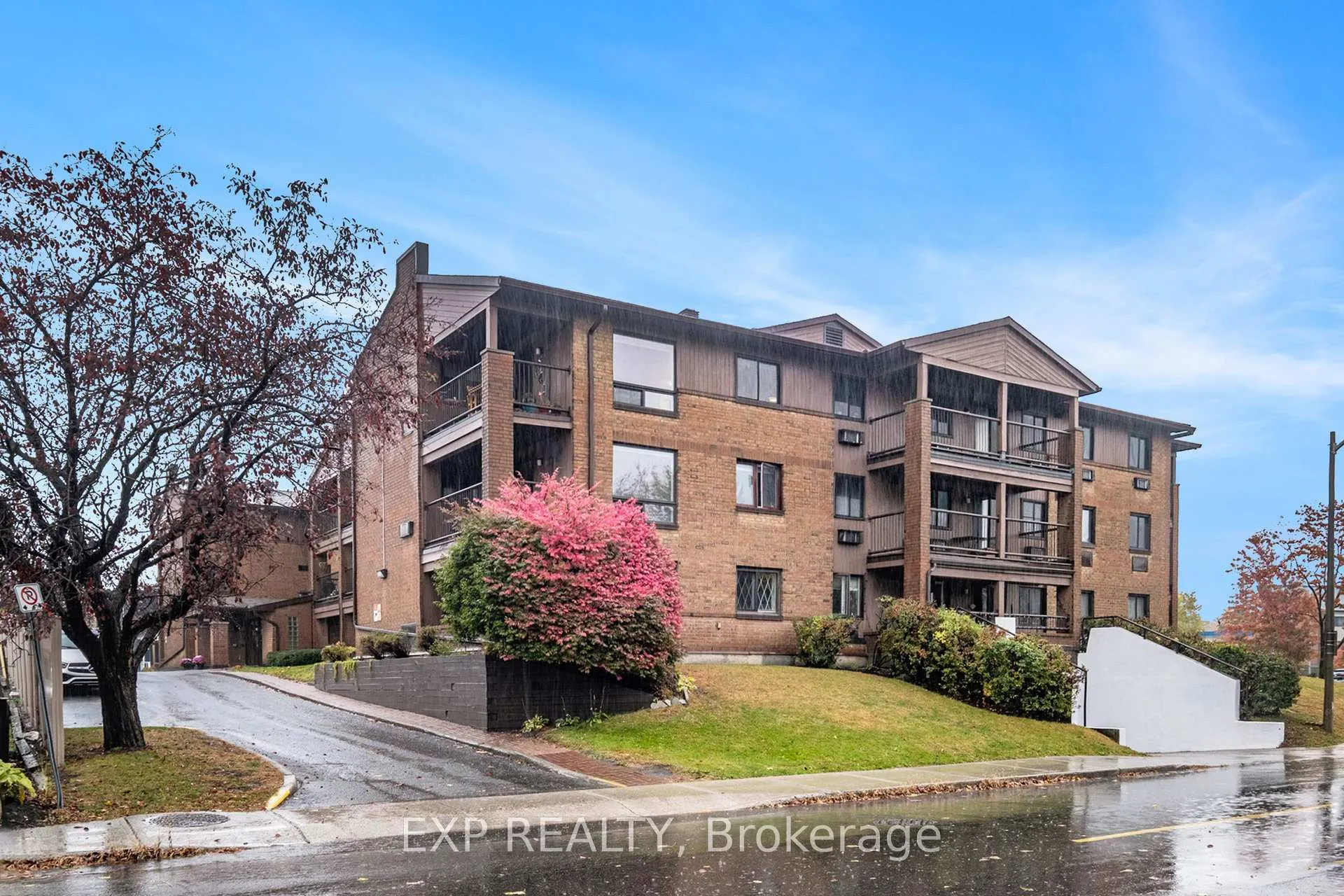 Front of Unit 309, 316 Savard Avenue