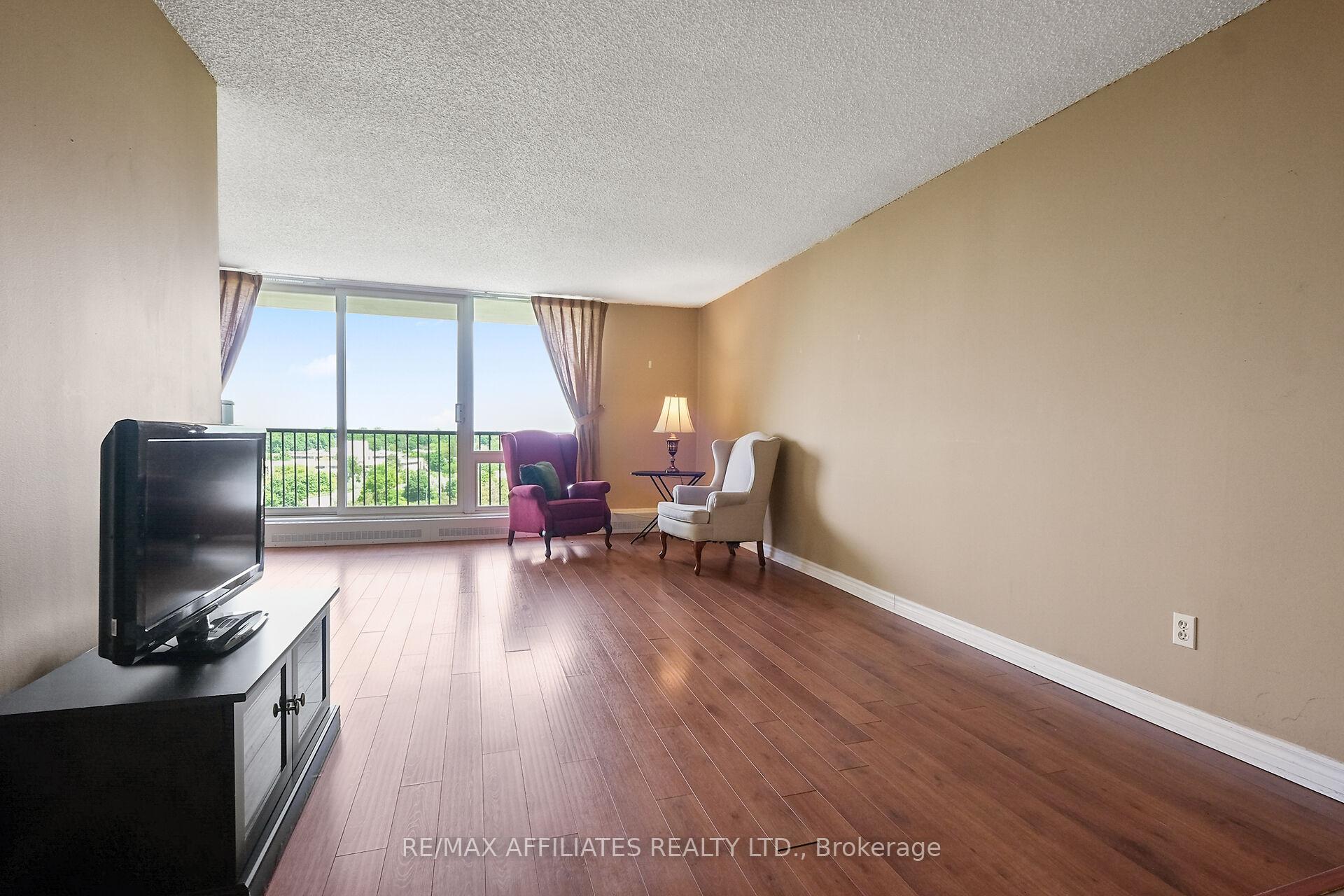 Photo 7 of Unit 1209, 665 Bathgate Drive, Ottawa, Carson Meadows — HOMEH