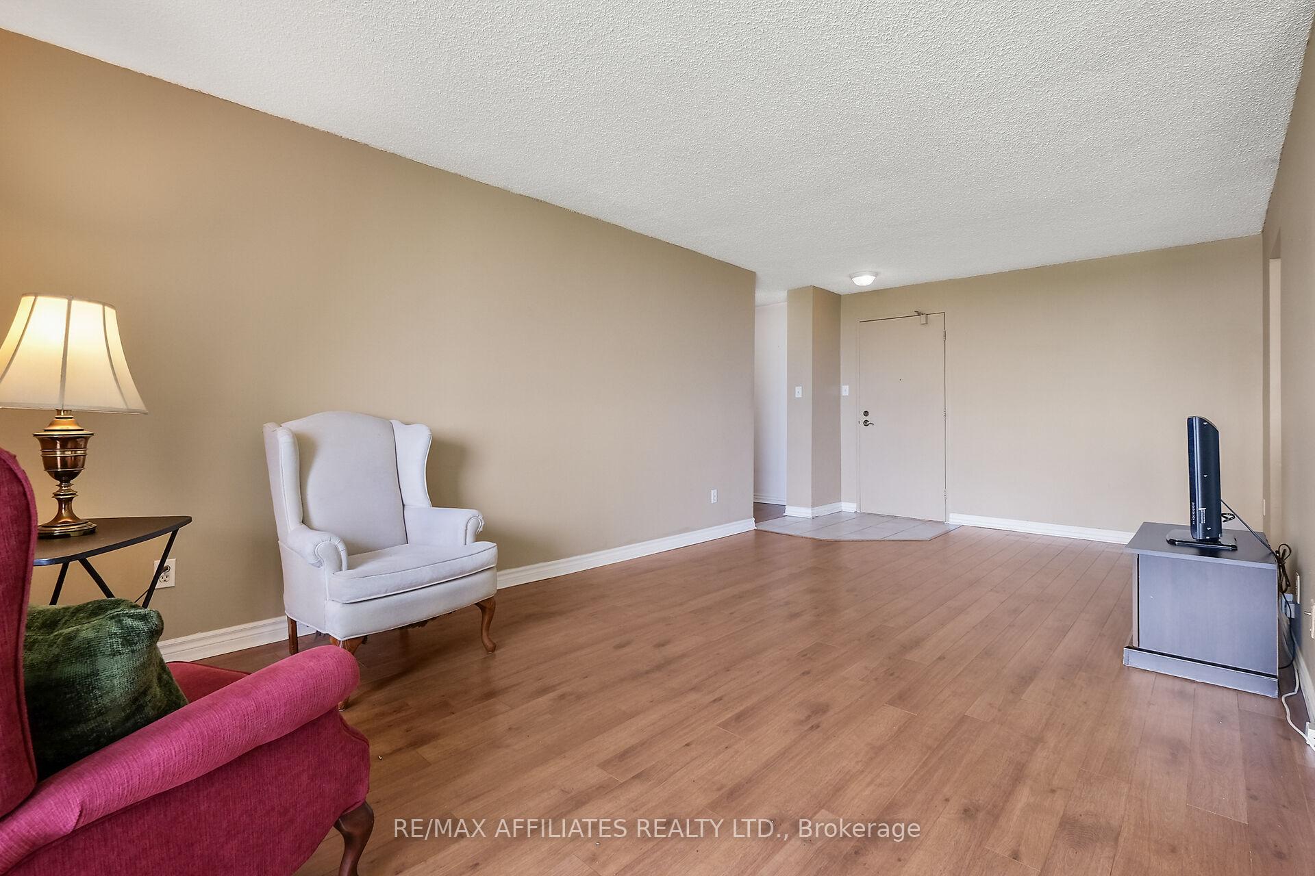 Photo 9 of Unit 1209, 665 Bathgate Drive, Ottawa, Carson Meadows — HOMEH