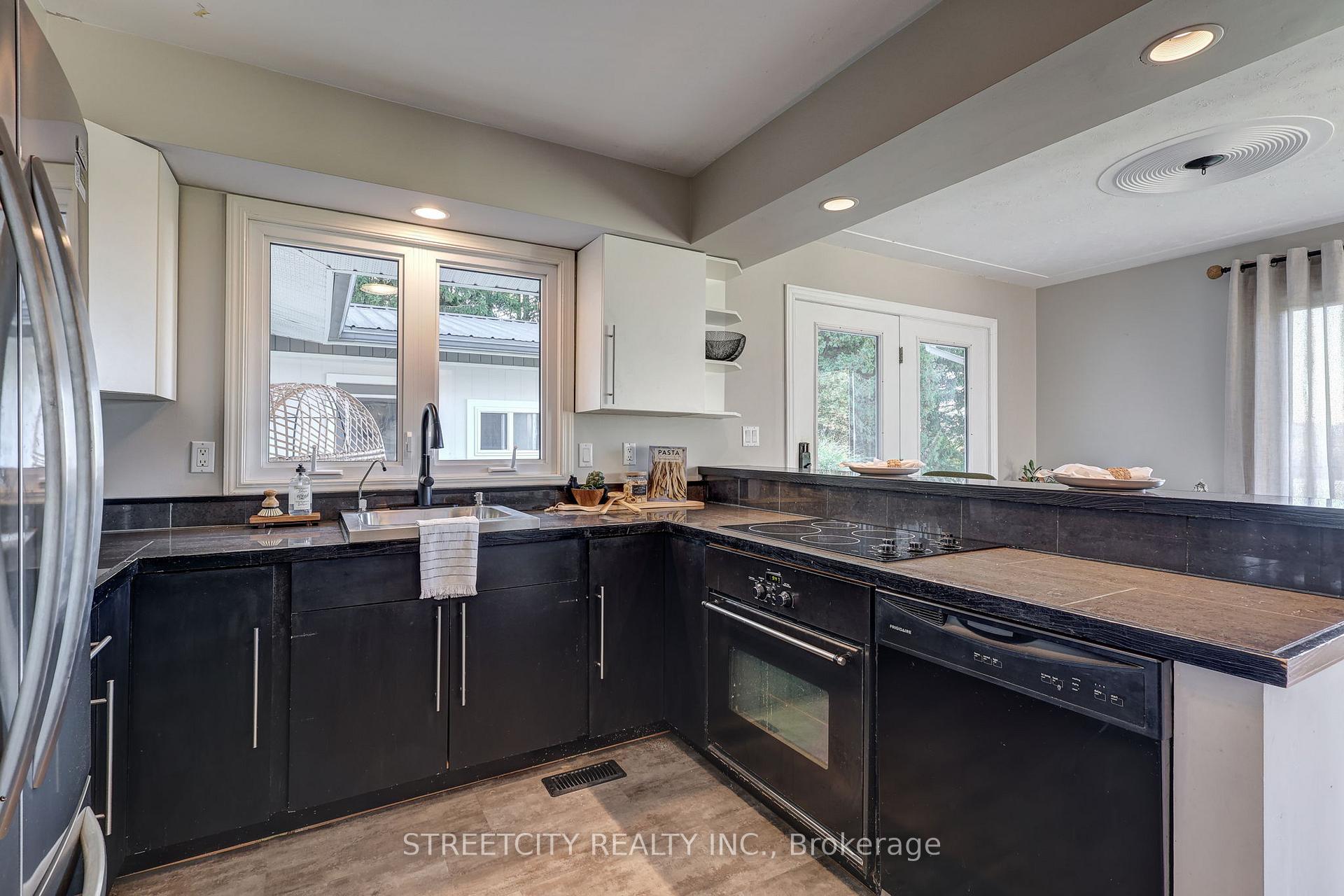 Photo 15 of 35242 Scotch Line, Central Elgin, Port Stanley — HOMEH