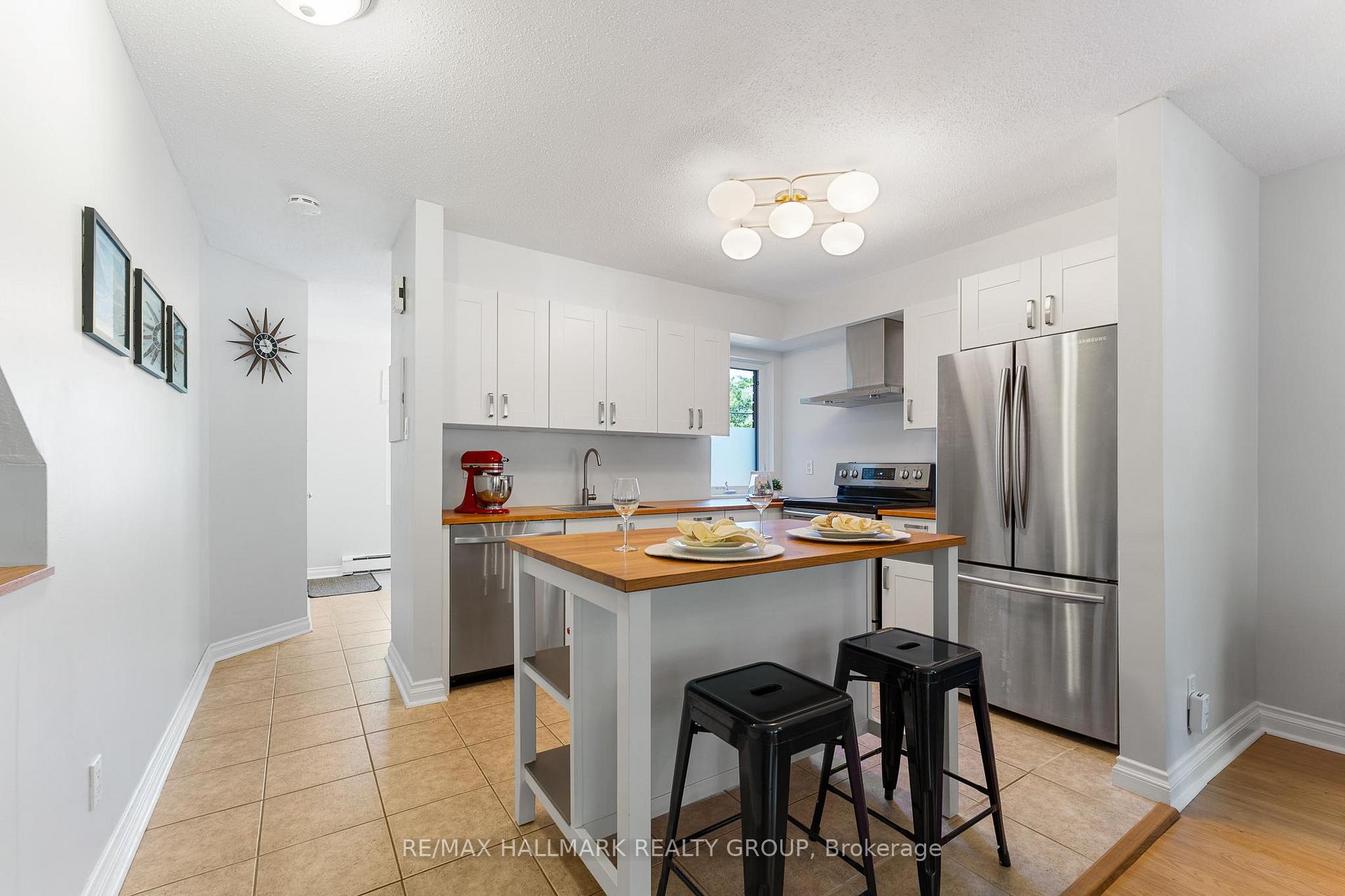 Photo 6 of 1158 Blasdell Avenue, Ottawa, Manor Park — HOMEH