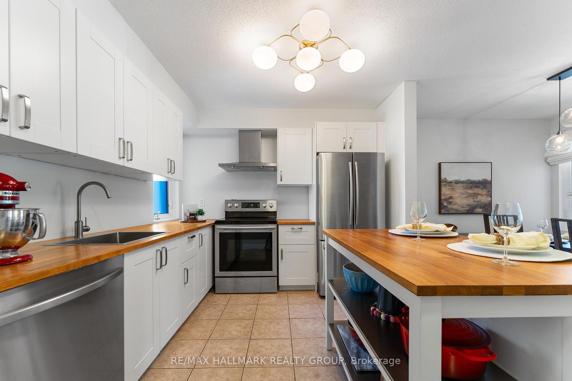 Photo 7 of 1158 Blasdell Avenue, Ottawa, Manor Park — HOMEH