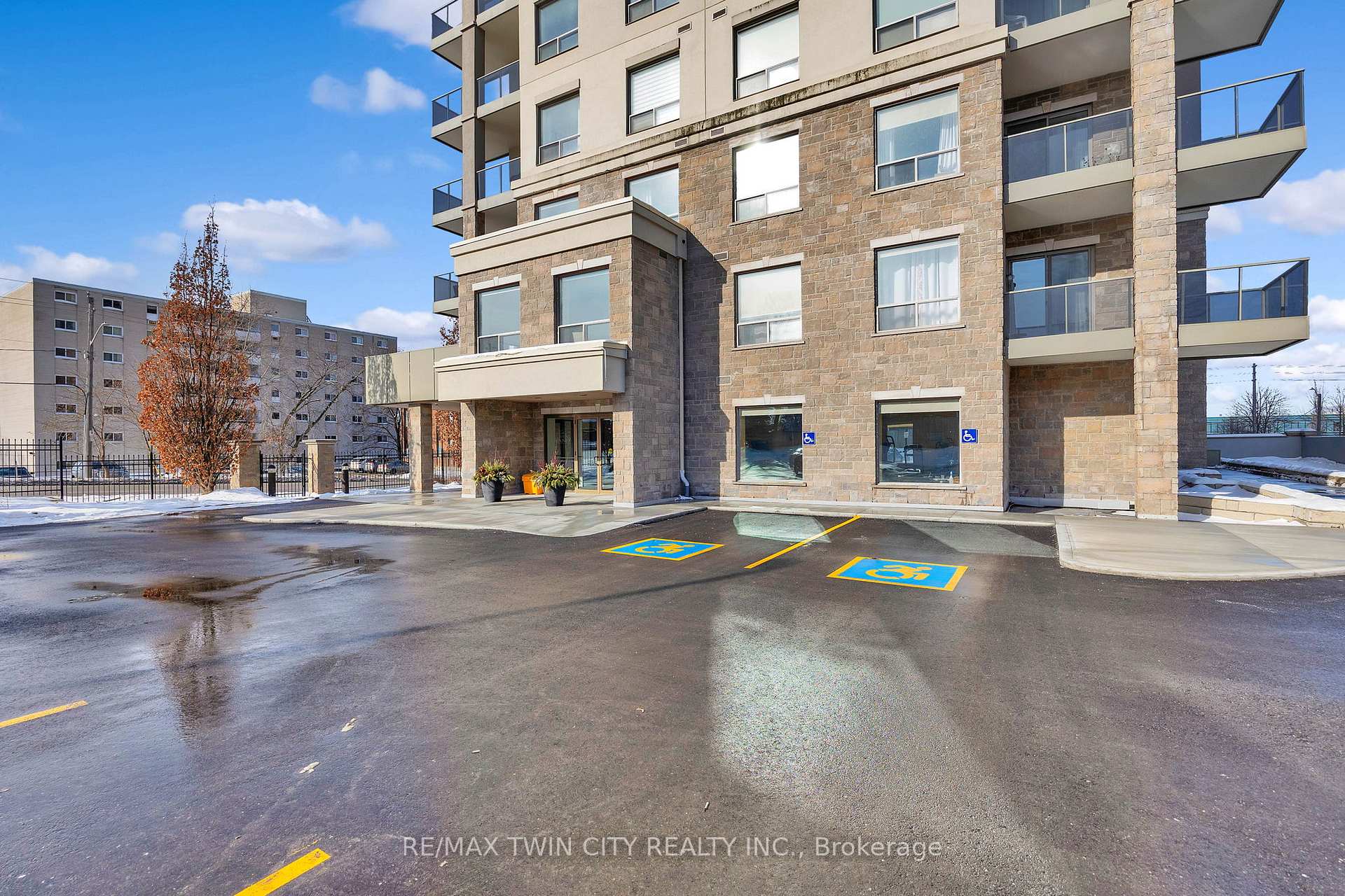 Photo 25 of Unit 808, 223 Erb Street W, Waterloo, Uptown West — HOMEH