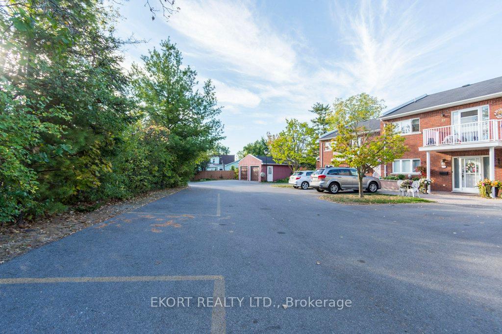 Photo 24 of Unit 19, 179 Herchimer Avenue, Belleville, Belleville Ward — HOMEH