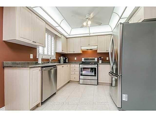 Photo 3 of Unit 1, 45 Butternut Drive, Barrie, Holly — HOMEH
