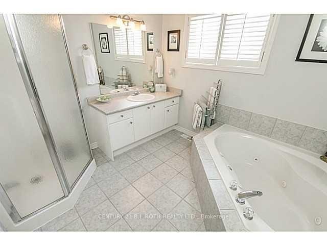 Photo 4 of Unit 1, 45 Butternut Drive, Barrie, Holly — HOMEH