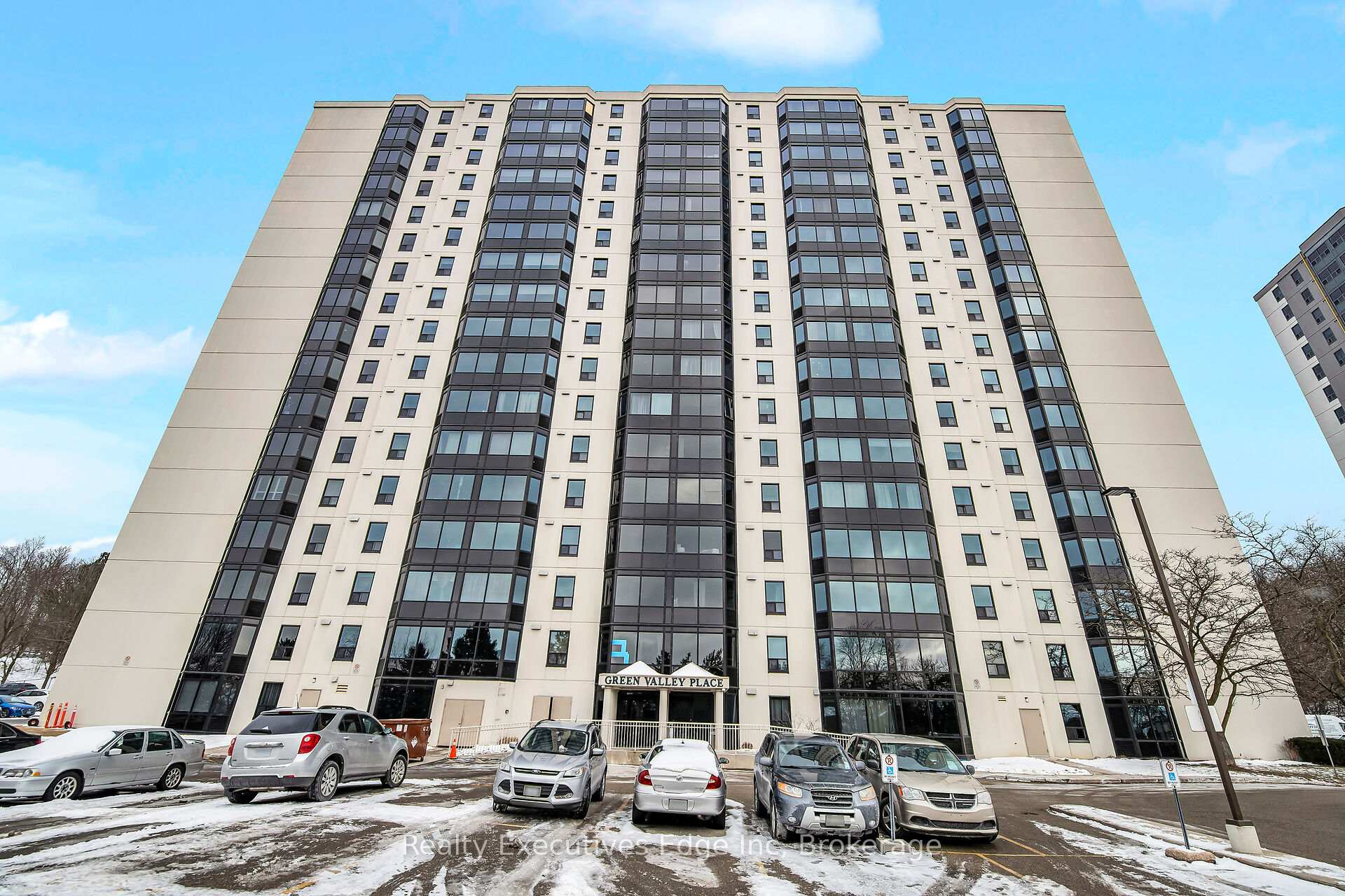 Photo 2 of Unit 105, 35 Green Valley Drive S, Kitchener — HOMEH