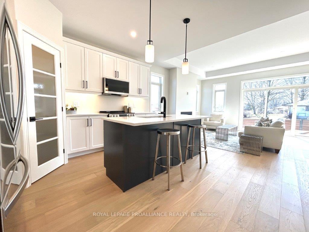 Photo 5 of 2-99 Cloverleaf Drive, Belleville, Thurlow Ward — HOMEH