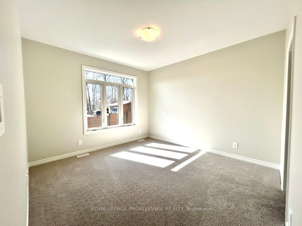 Photo 11 of 2-99 Cloverleaf Drive, Belleville, Thurlow Ward — HOMEH
