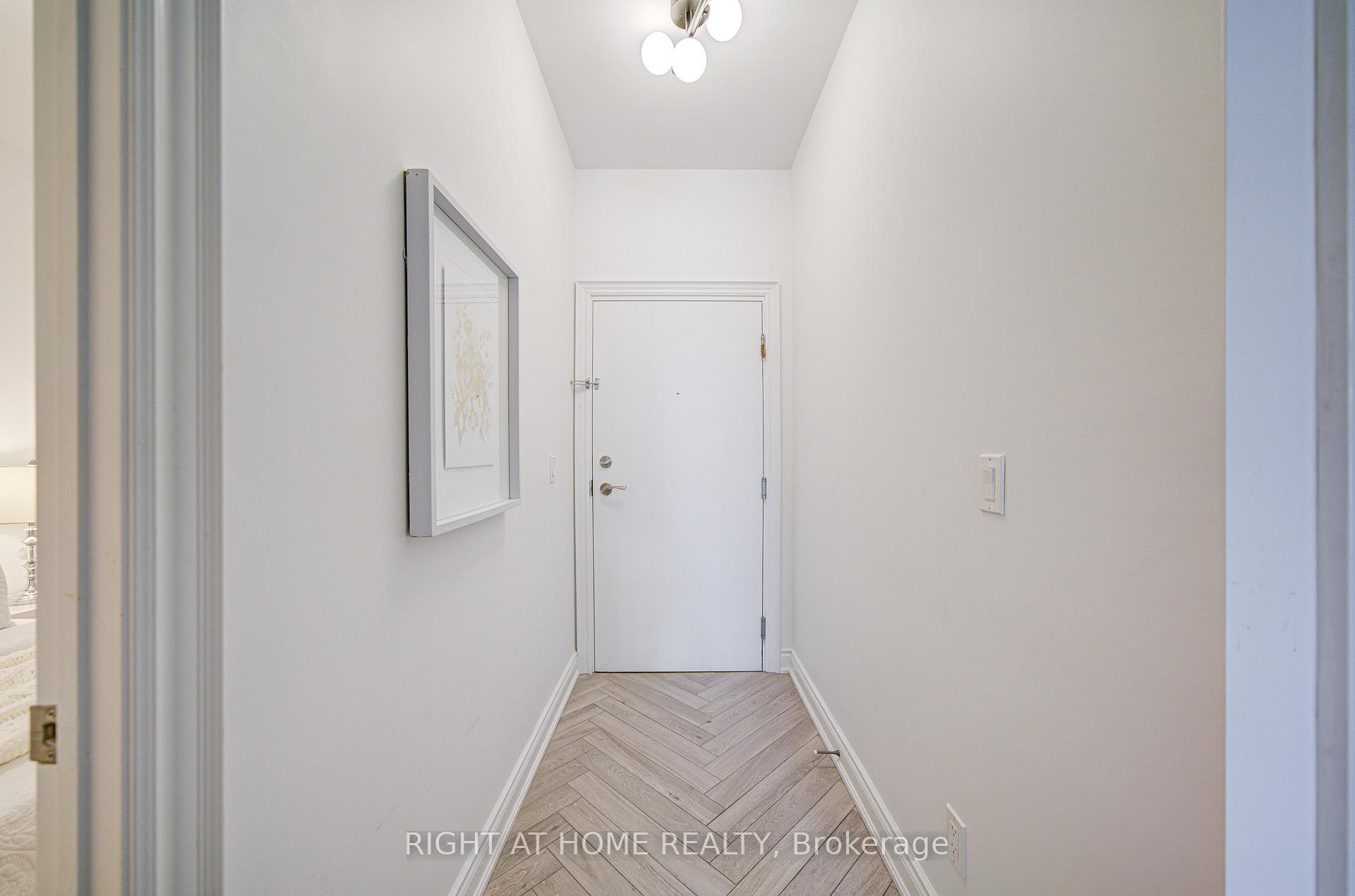 Photo 7 of Unit C103, 38 Cedarland Drive, Markham, Unionville — HOMEH