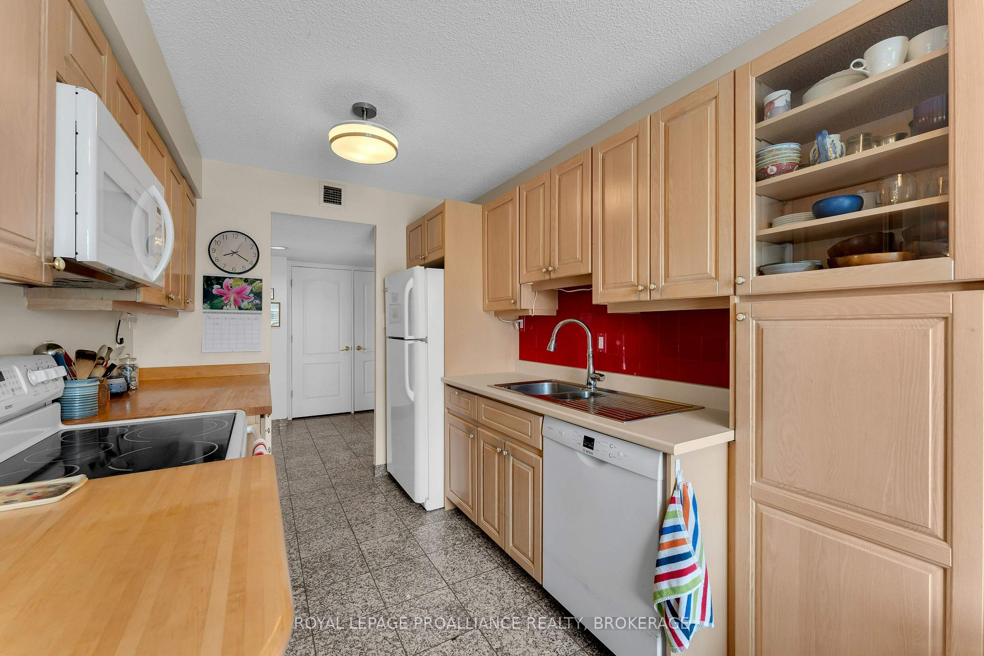 Photo 23 of Unit 403, 185 Ontario Street, Kingston, Central City East — HOMEH