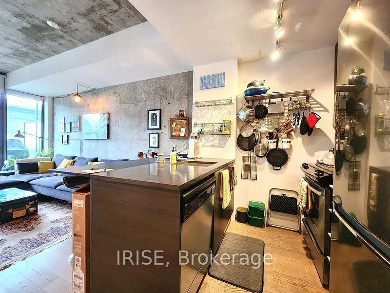Photo 4 of Unit 813, 90 Broadview Avenue, Toronto, South Riverdale — HOMEH