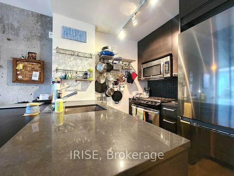 Photo 5 of Unit 813, 90 Broadview Avenue, Toronto, South Riverdale — HOMEH