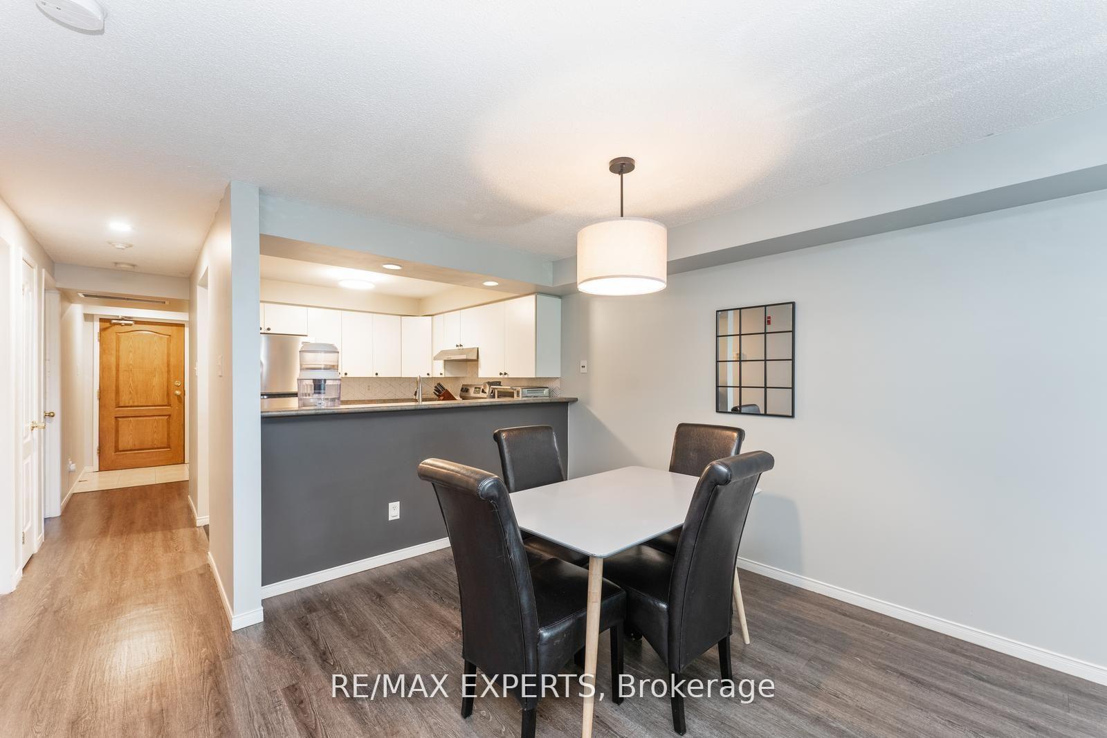 Photo 16 of Unit 403, 117 Edgehill Drive, Barrie, Letitia Heights — HOMEH