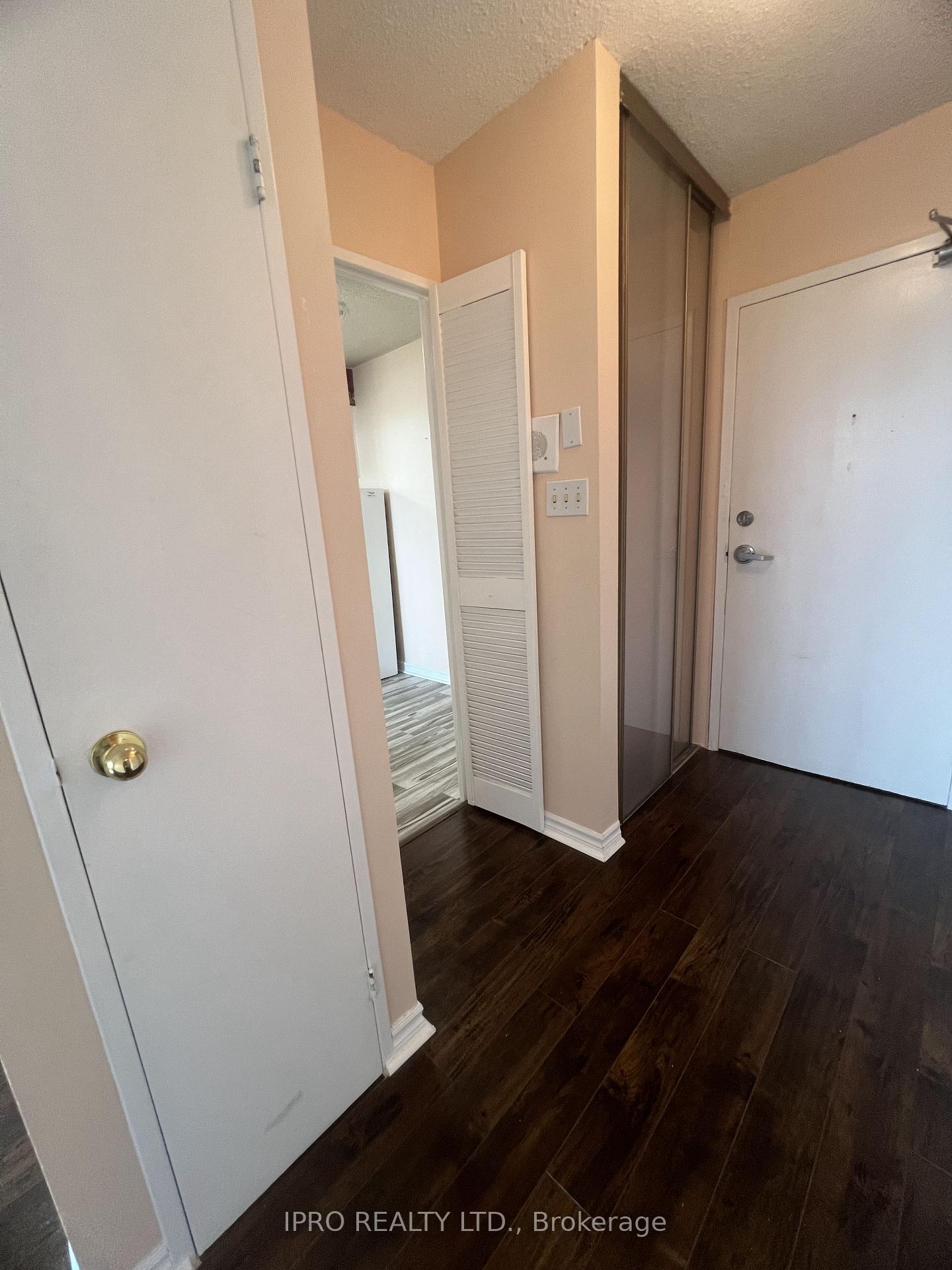 Photo 13 of Unit 1202, 225 Harvard Place, Waterloo — HOMEH
