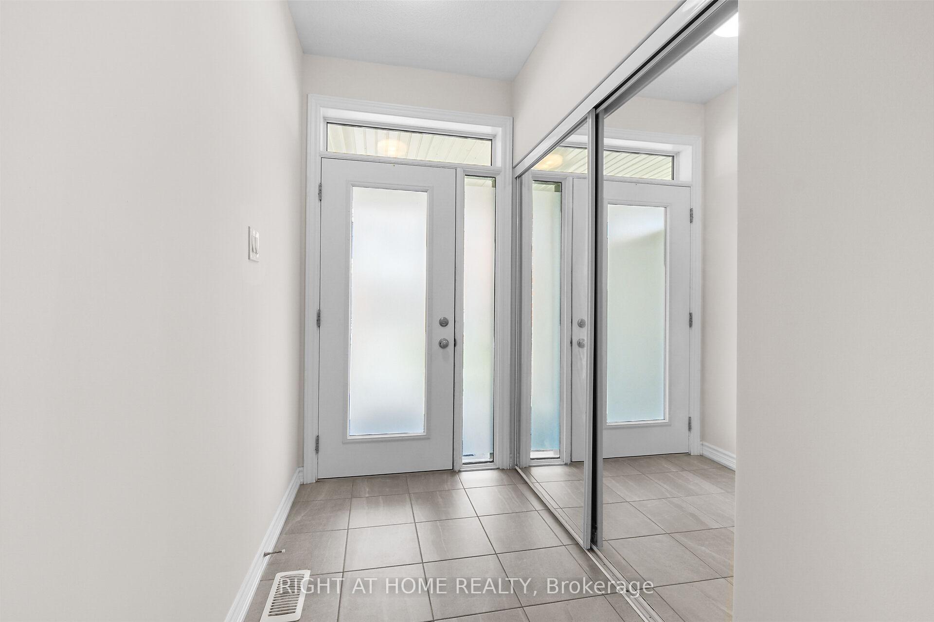 Photo 4 of 241 Zenith, Ottawa, Barrhaven - Half Moon Bay — HOMEH