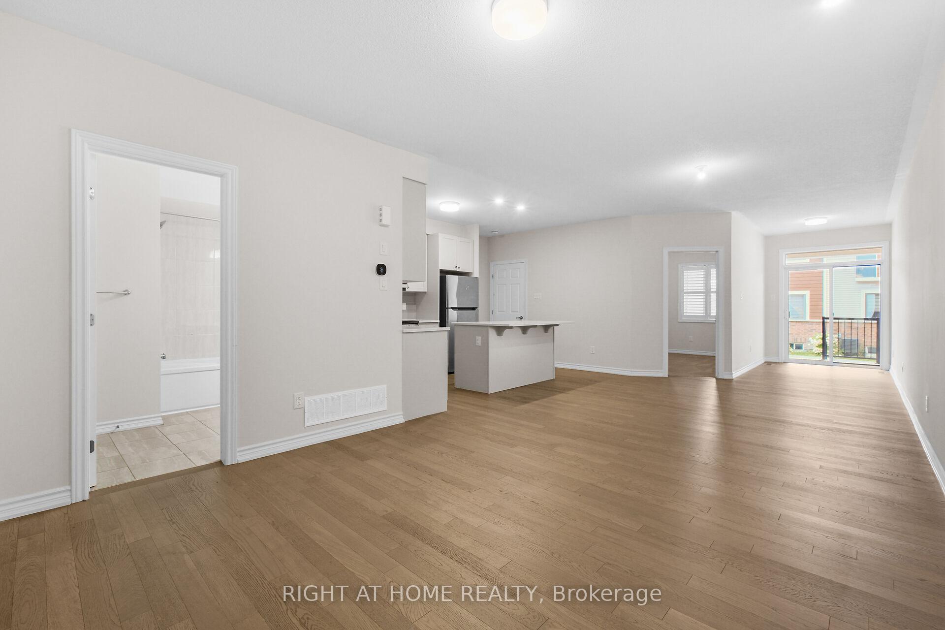 Photo 7 of 241 Zenith, Ottawa, Barrhaven - Half Moon Bay — HOMEH