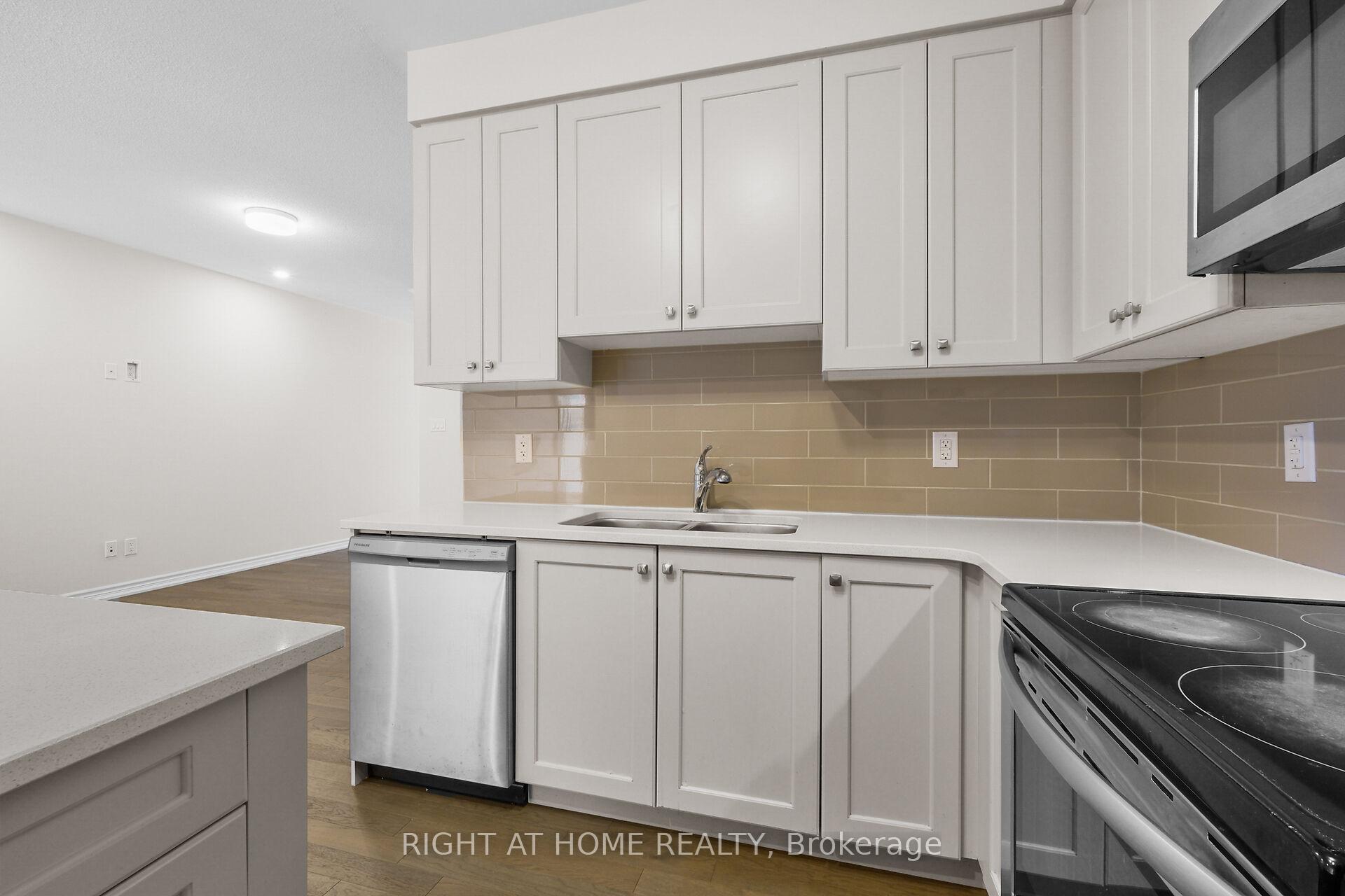 Photo 12 of 241 Zenith, Ottawa, Barrhaven - Half Moon Bay — HOMEH
