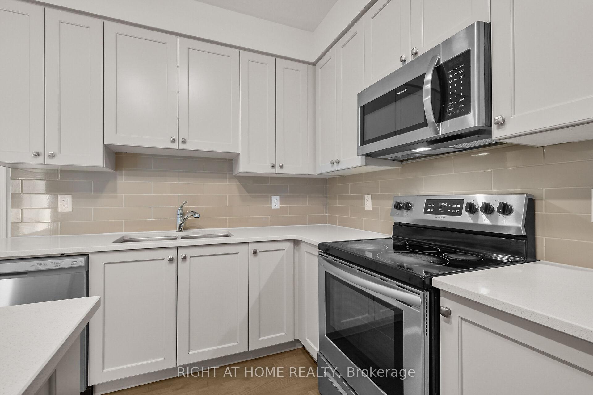 Photo 13 of 241 Zenith, Ottawa, Barrhaven - Half Moon Bay — HOMEH