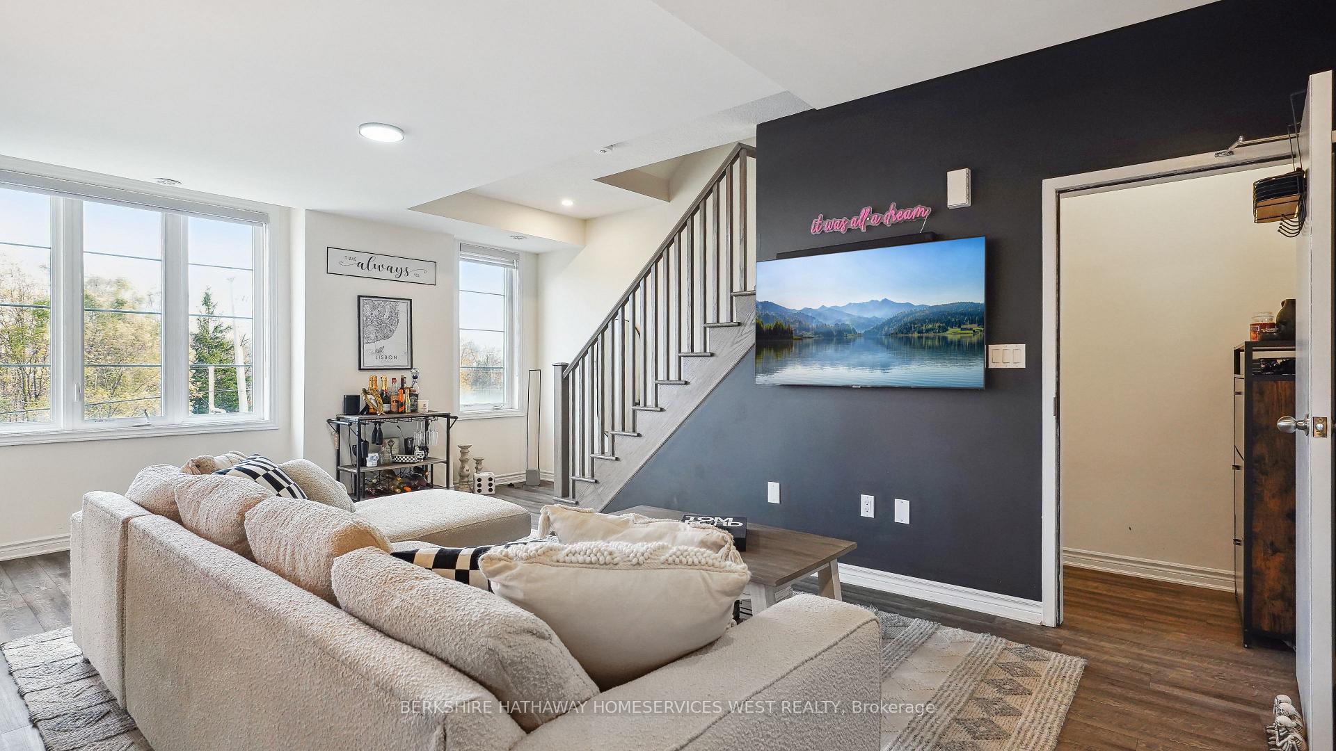 Photo 13 of Unit 57, 383 Dundas Street E, Hamilton, Waterdown — HOMEH