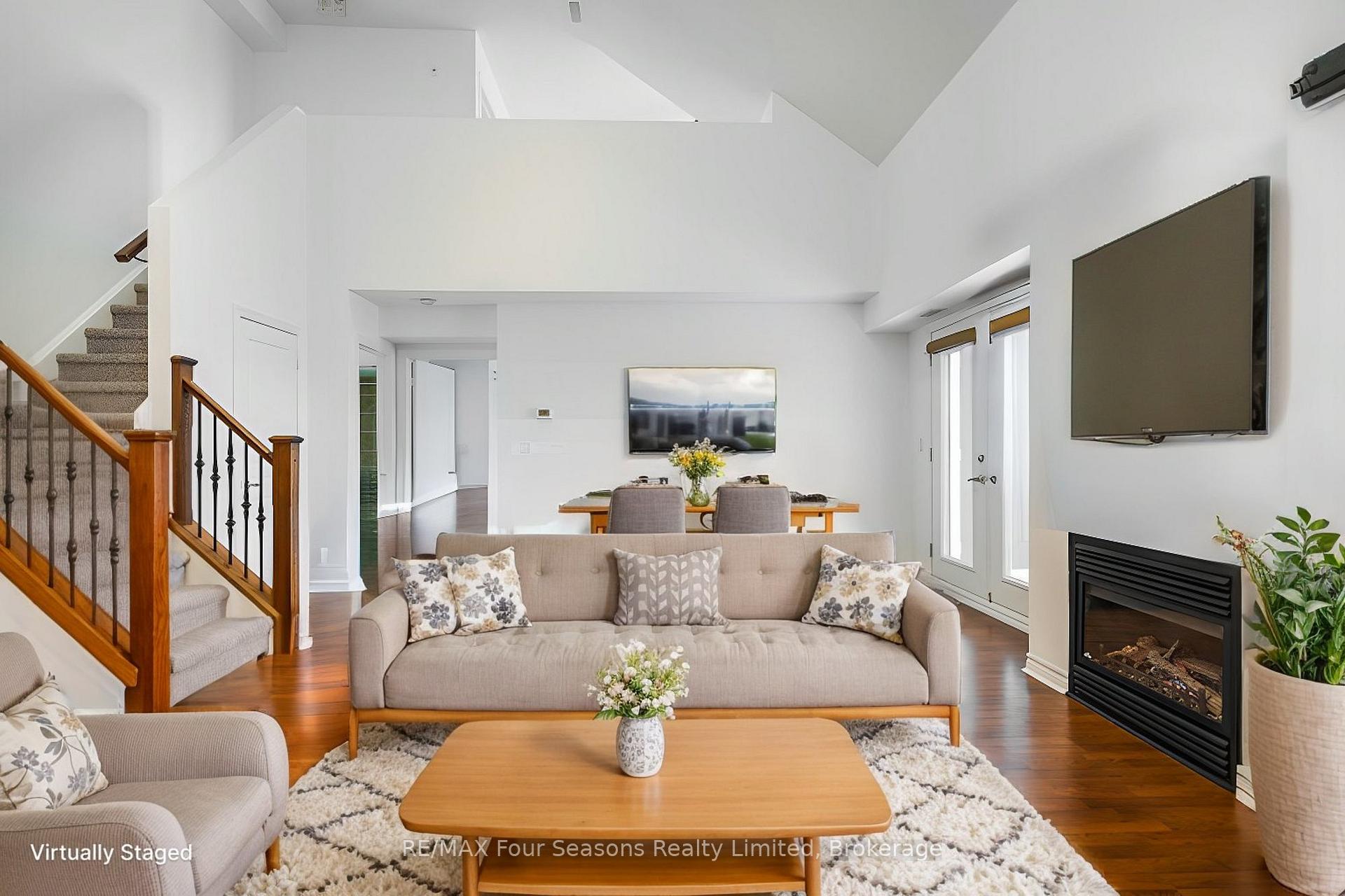 Photo 7 of Unit 302, 10 Brandy Lane Drive, Collingwood — HOMEH