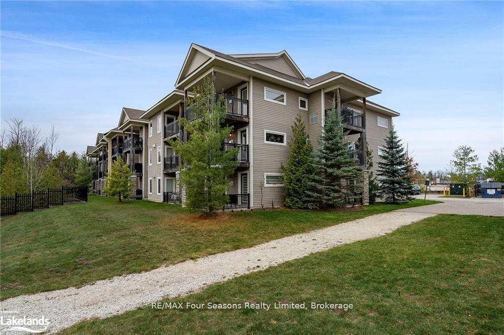 Photo 32 of Unit 302, 10 Brandy Lane Drive, Collingwood — HOMEH