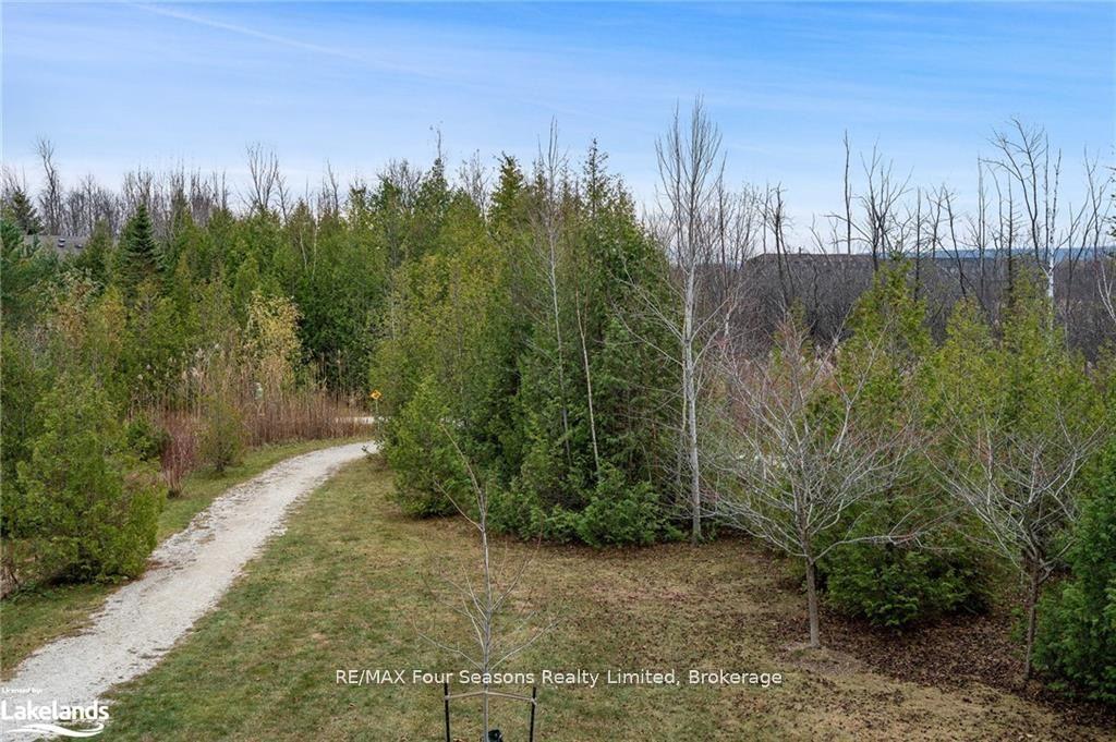 Photo 43 of Unit 302, 10 Brandy Lane Drive, Collingwood — HOMEH