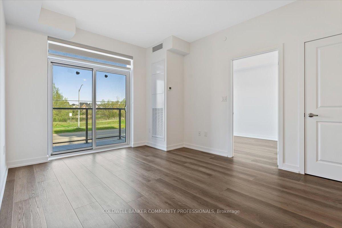 Photo 11 of Unit 210, 460 Dundas Street E, Hamilton, Waterdown — HOMEH