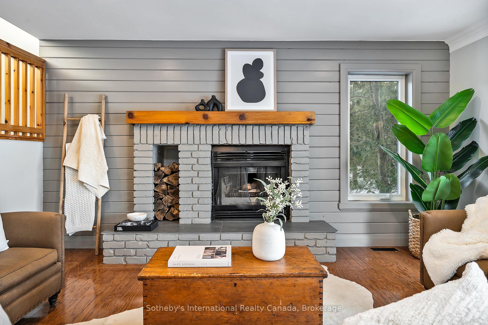 Photo 17 of 563 Oxbow Crescent, Collingwood — HOMEH