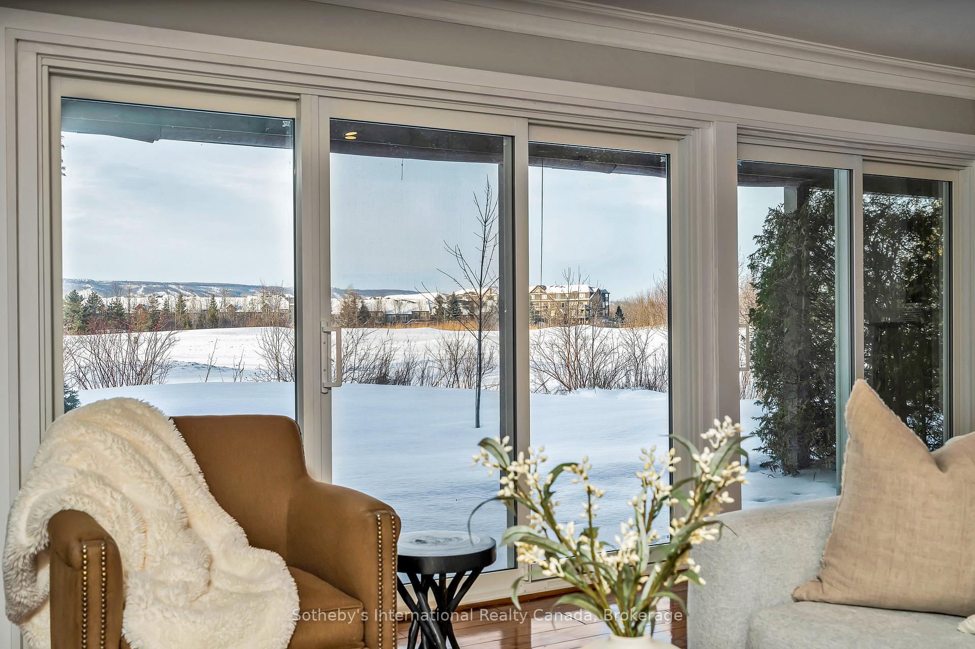 Photo 20 of 563 Oxbow Crescent, Collingwood — HOMEH