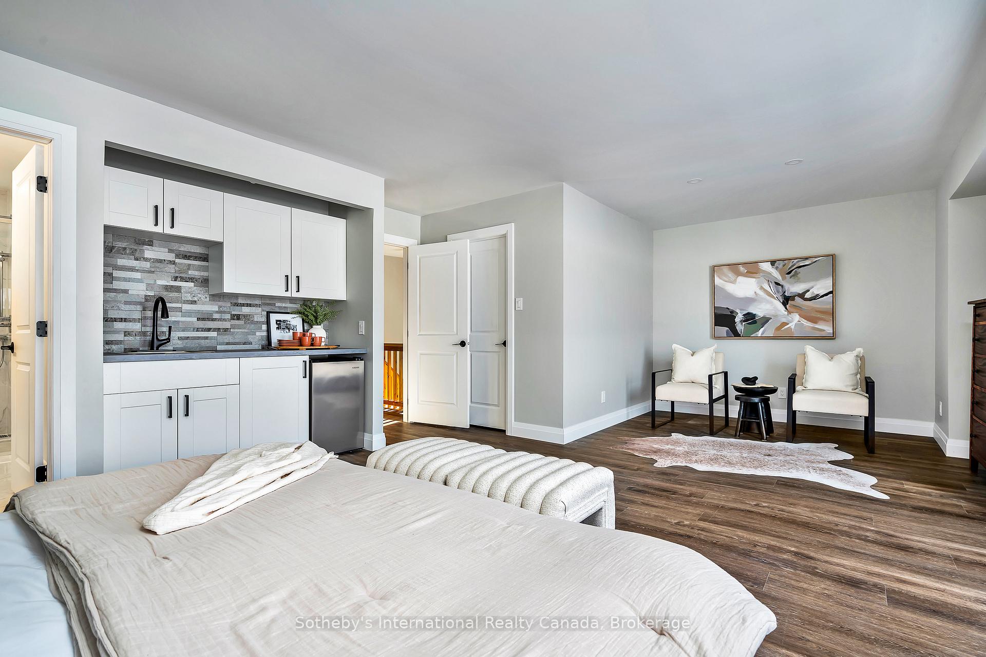 Photo 27 of 563 Oxbow Crescent, Collingwood — HOMEH