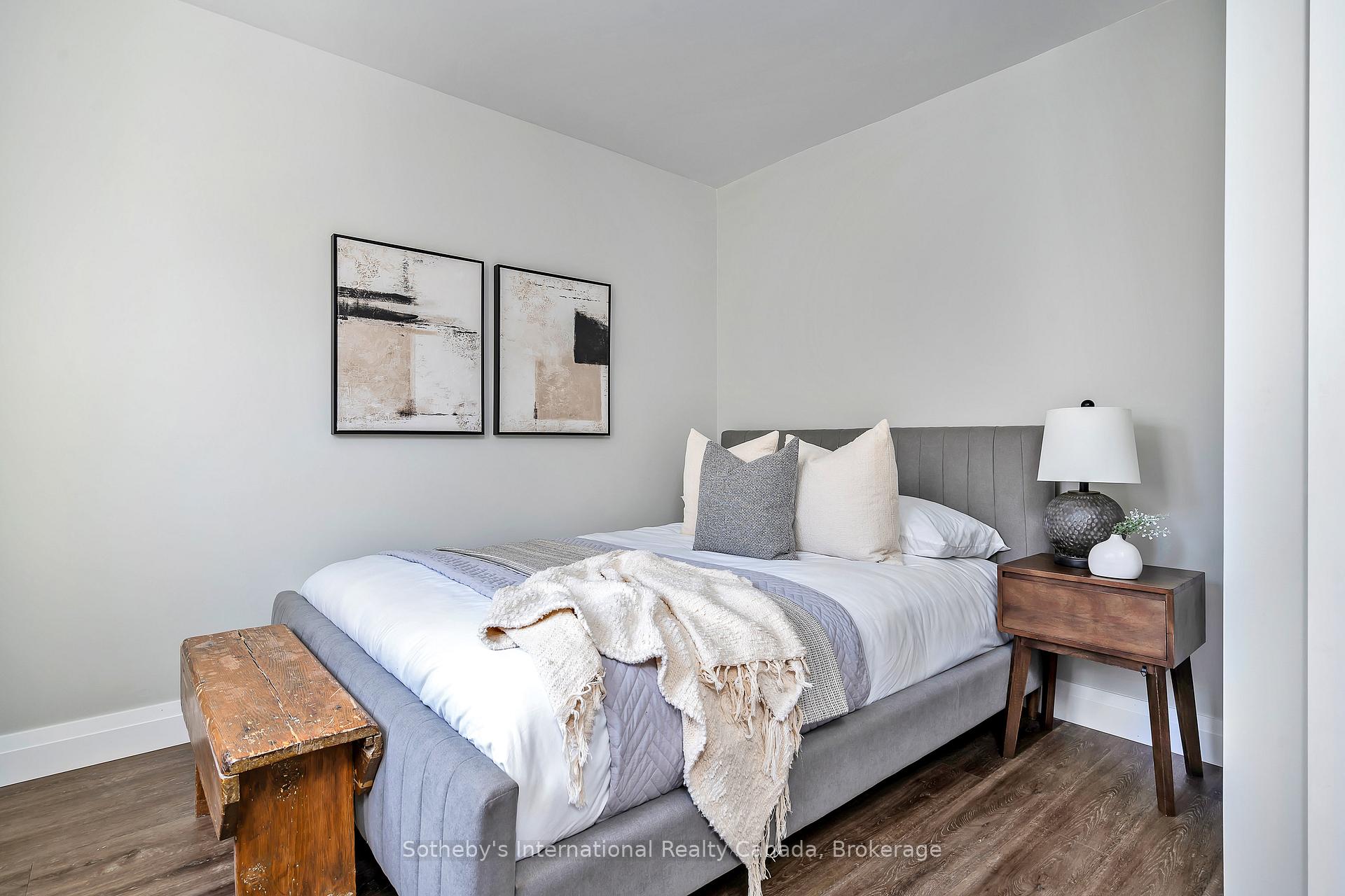 Photo 31 of 563 Oxbow Crescent, Collingwood — HOMEH