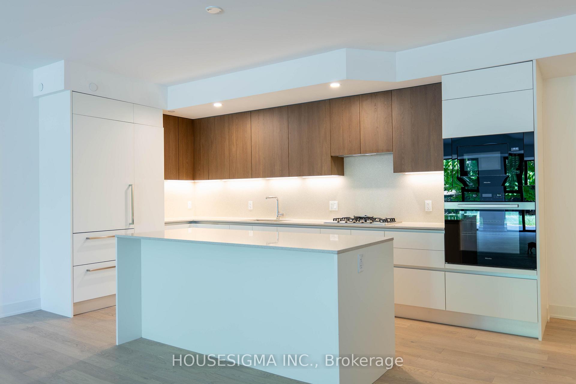 Photo 4 of Unit 210G, 200 Keewatin Avenue, Toronto, Mount Pleasant East — HOMEH
