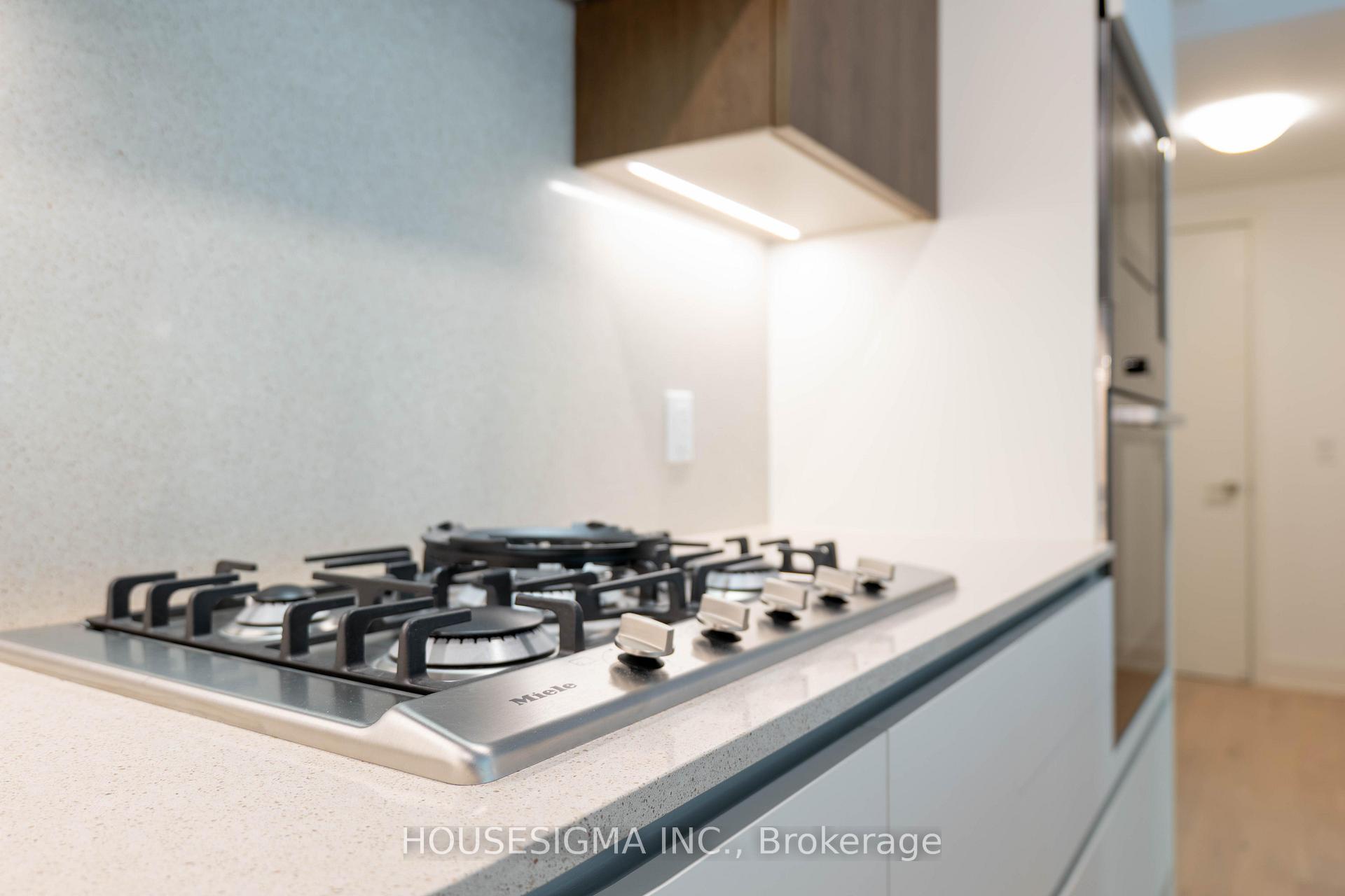 Photo 7 of Unit 210G, 200 Keewatin Avenue, Toronto, Mount Pleasant East — HOMEH