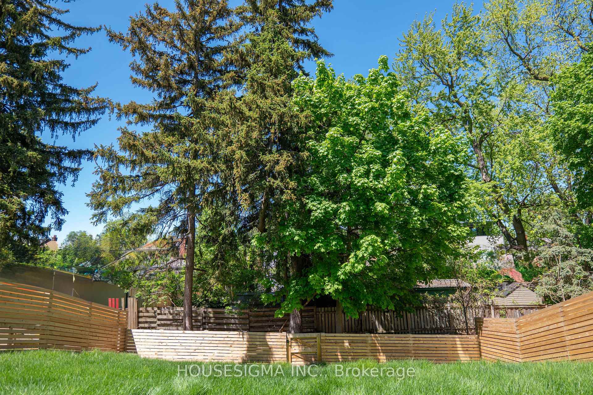 Photo 16 of Unit 210G, 200 Keewatin Avenue, Toronto, Mount Pleasant East — HOMEH