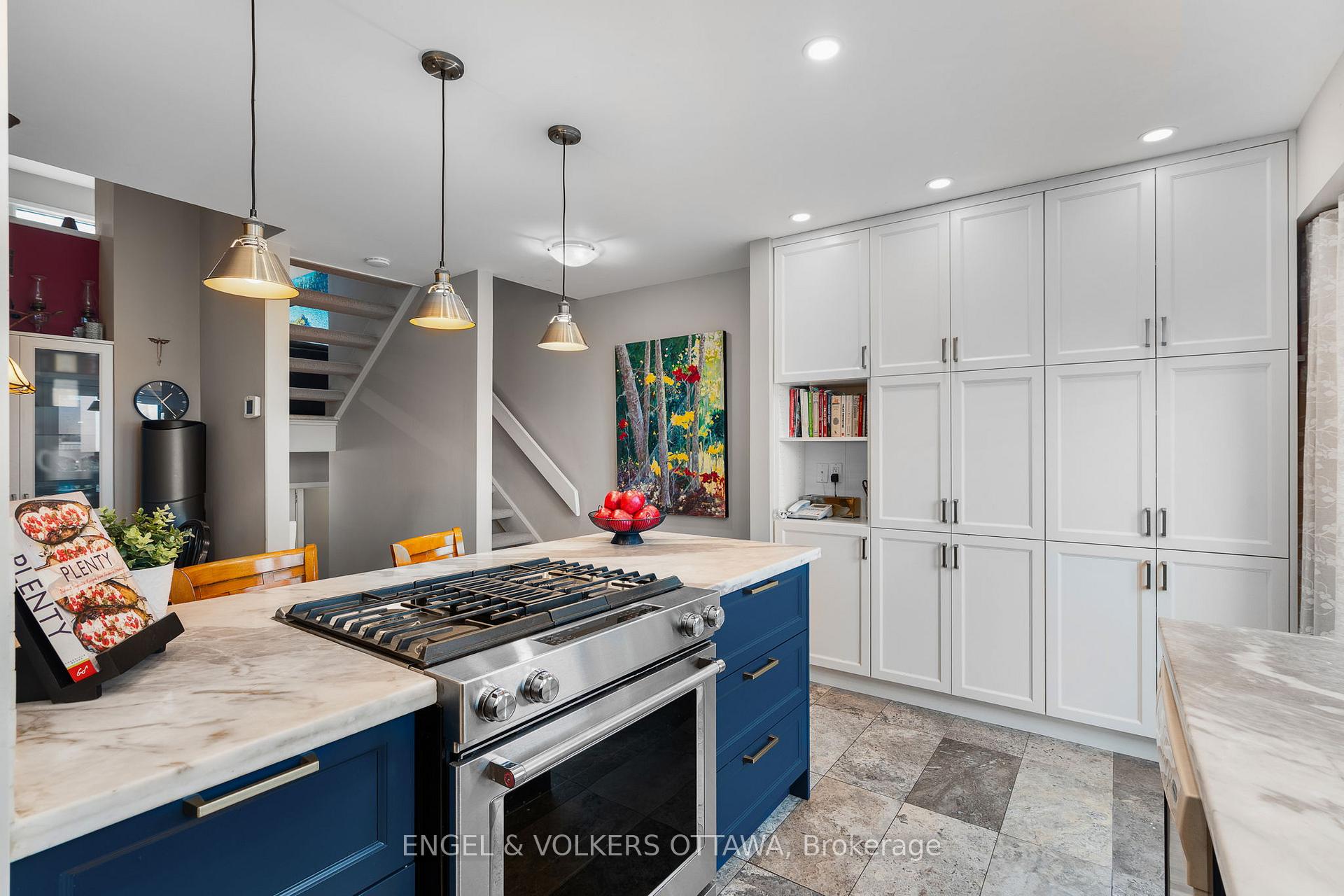 Photo 7 of Unit 6, 575 Old St Patrick Street, Ottawa, Lower Town — HOMEH