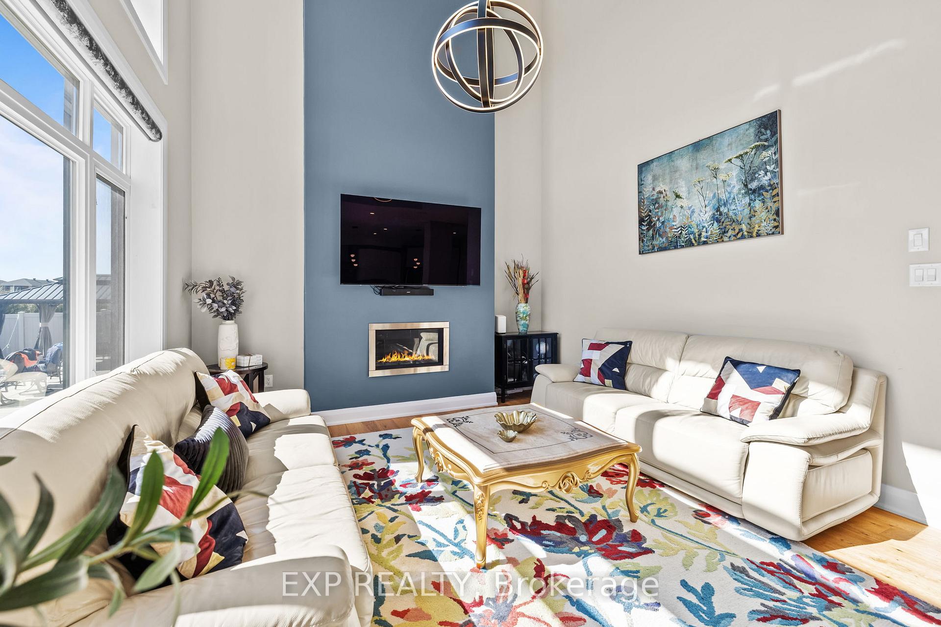 Photo 5 of 320 Serenade Crescent, Ottawa, Riverside South/Gloucester Glen — HOMEH