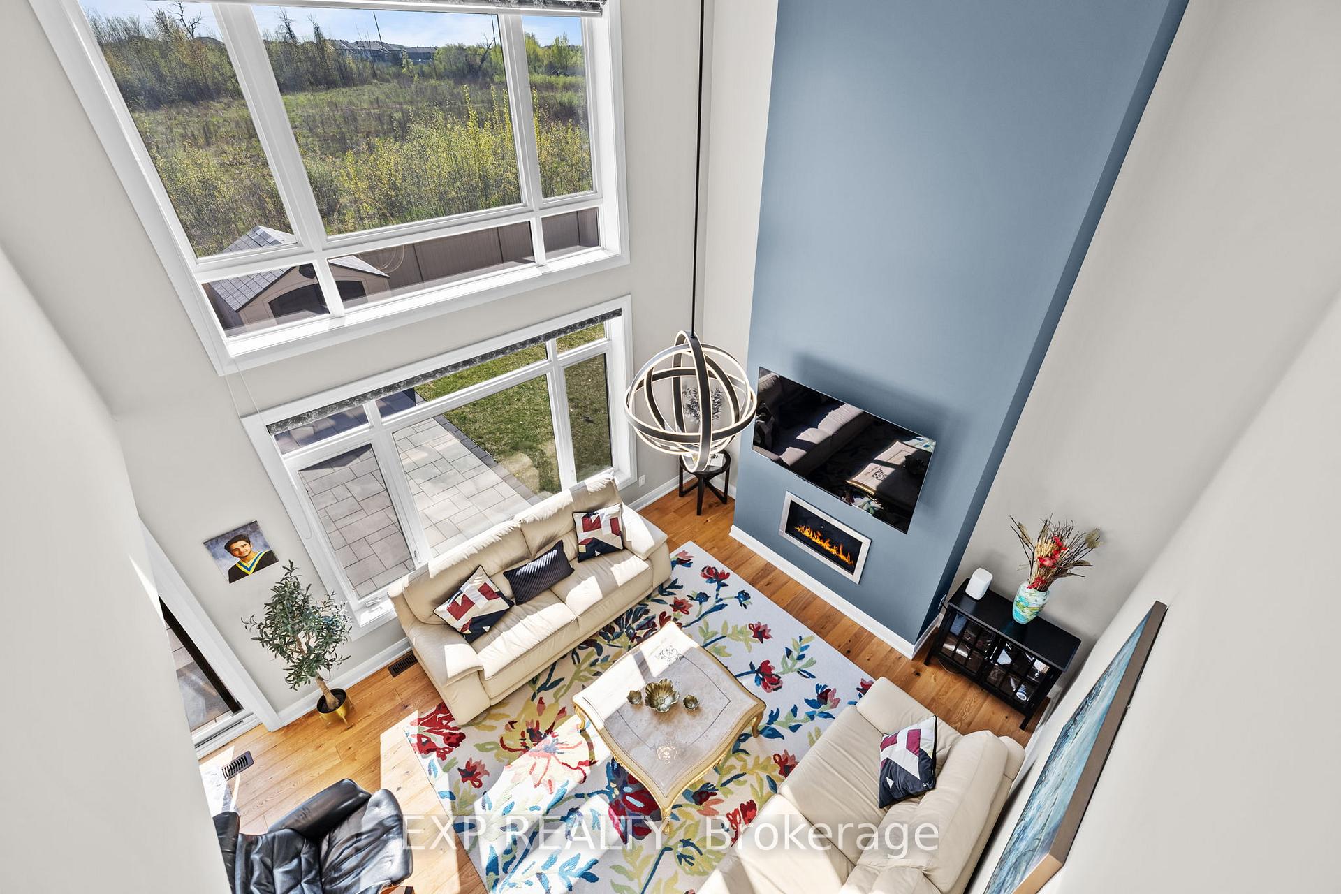 Photo 10 of 320 Serenade Crescent, Ottawa, Riverside South/Gloucester Glen — HOMEH