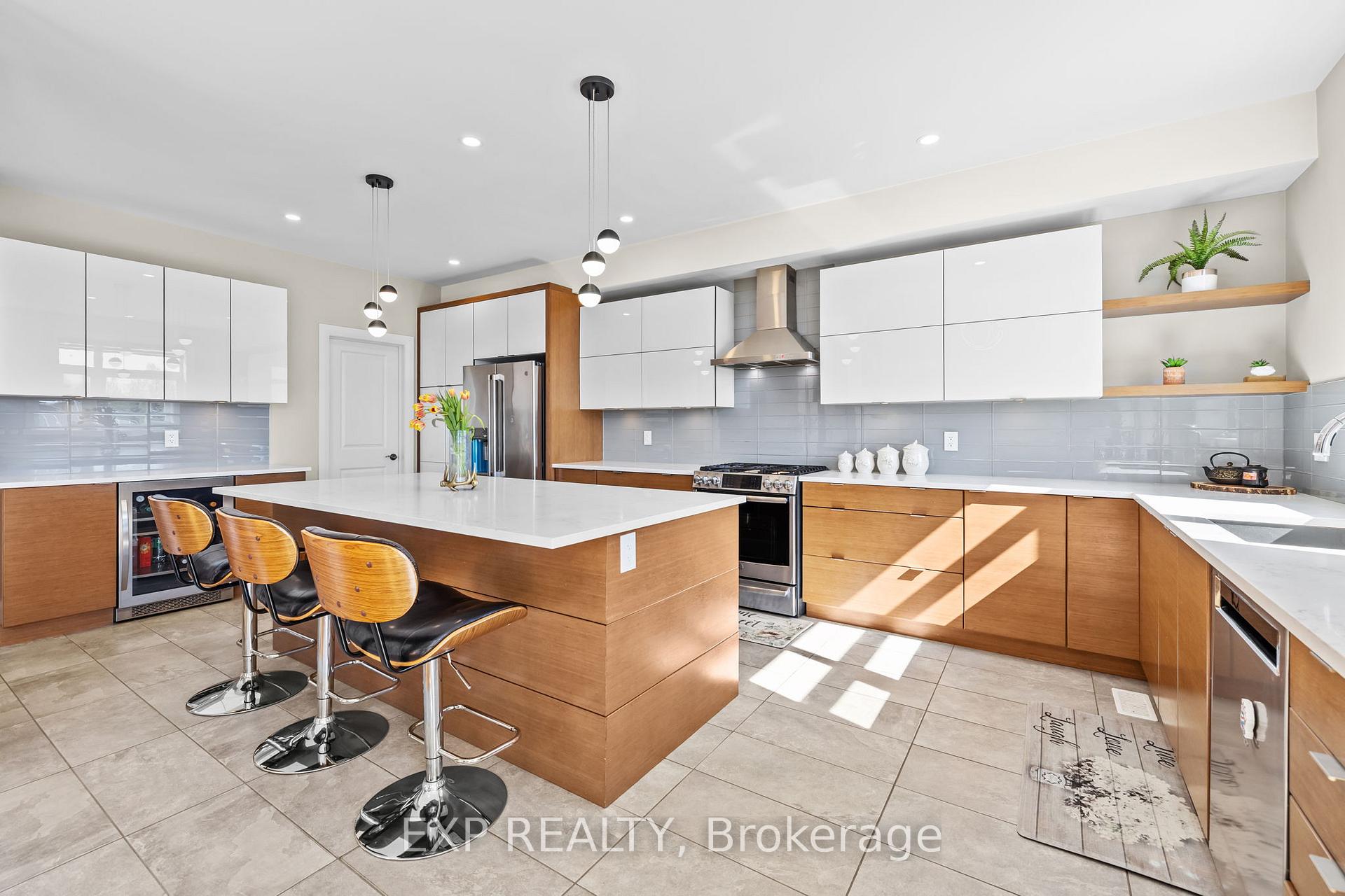 Photo 12 of 320 Serenade Crescent, Ottawa, Riverside South/Gloucester Glen — HOMEH