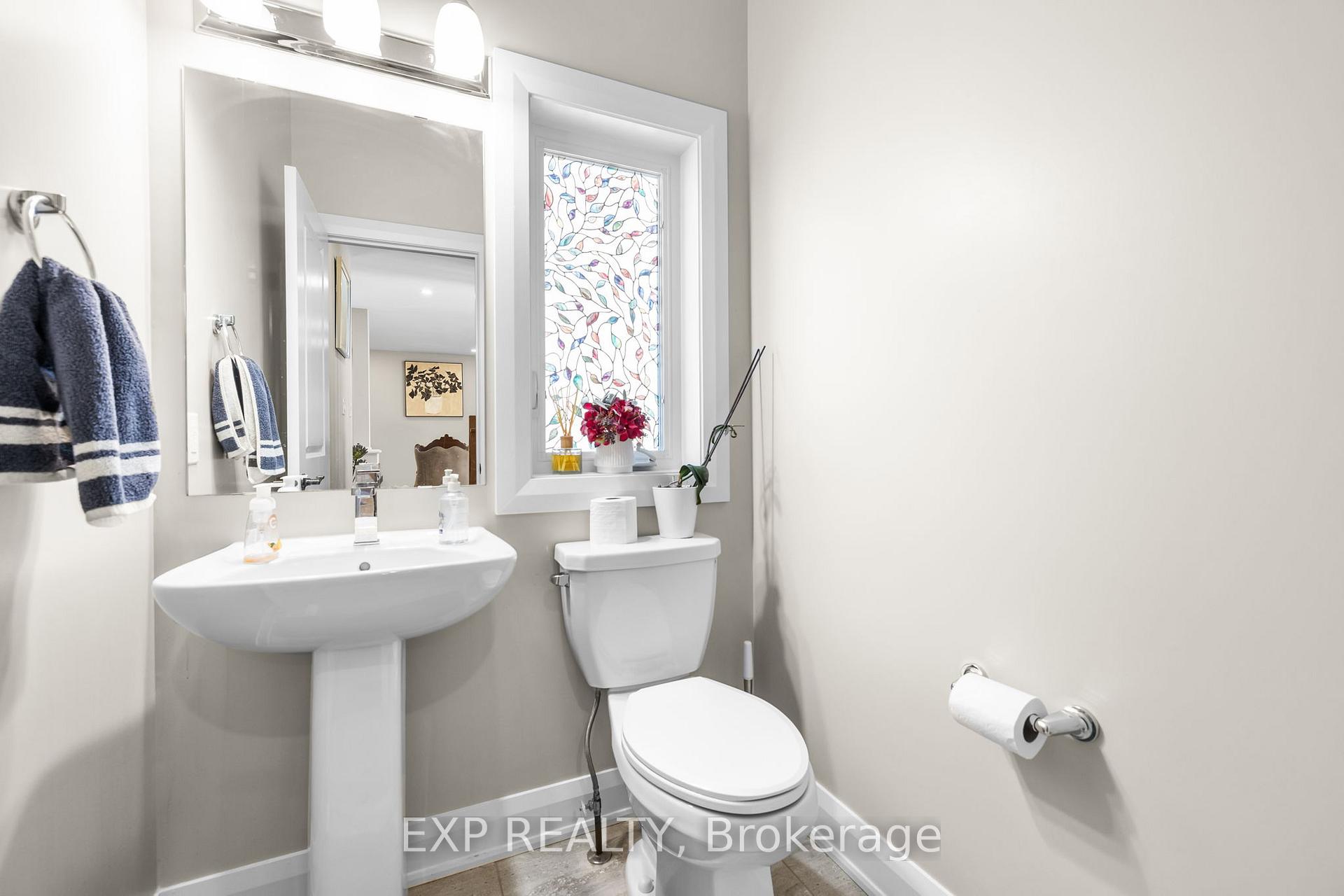 Photo 18 of 320 Serenade Crescent, Ottawa, Riverside South/Gloucester Glen — HOMEH