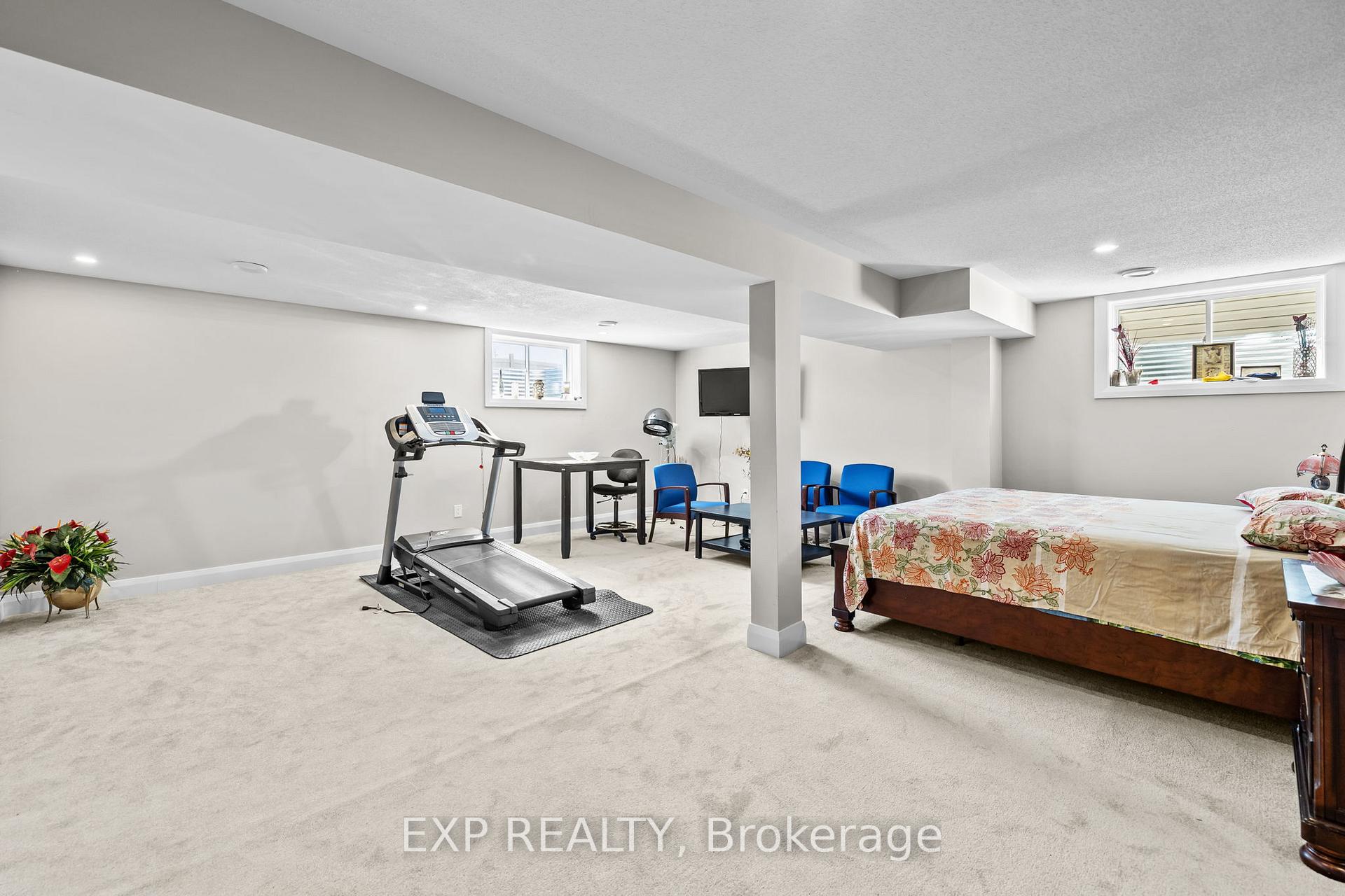 Photo 36 of 320 Serenade Crescent, Ottawa, Riverside South/Gloucester Glen — HOMEH