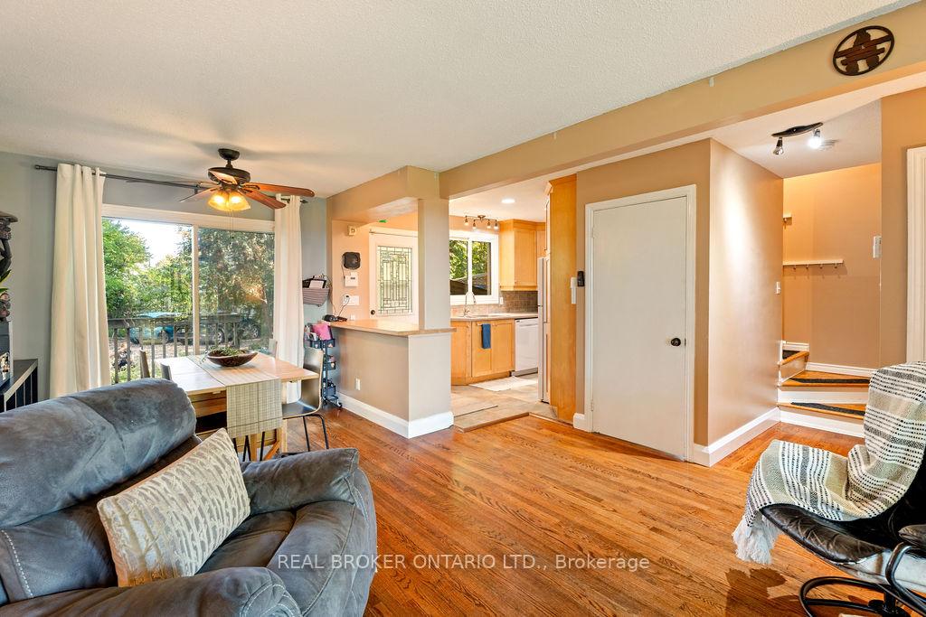 Photo 14 of Unit 3, 20 Kempster Avenue, Ottawa, Britannia — HOMEH