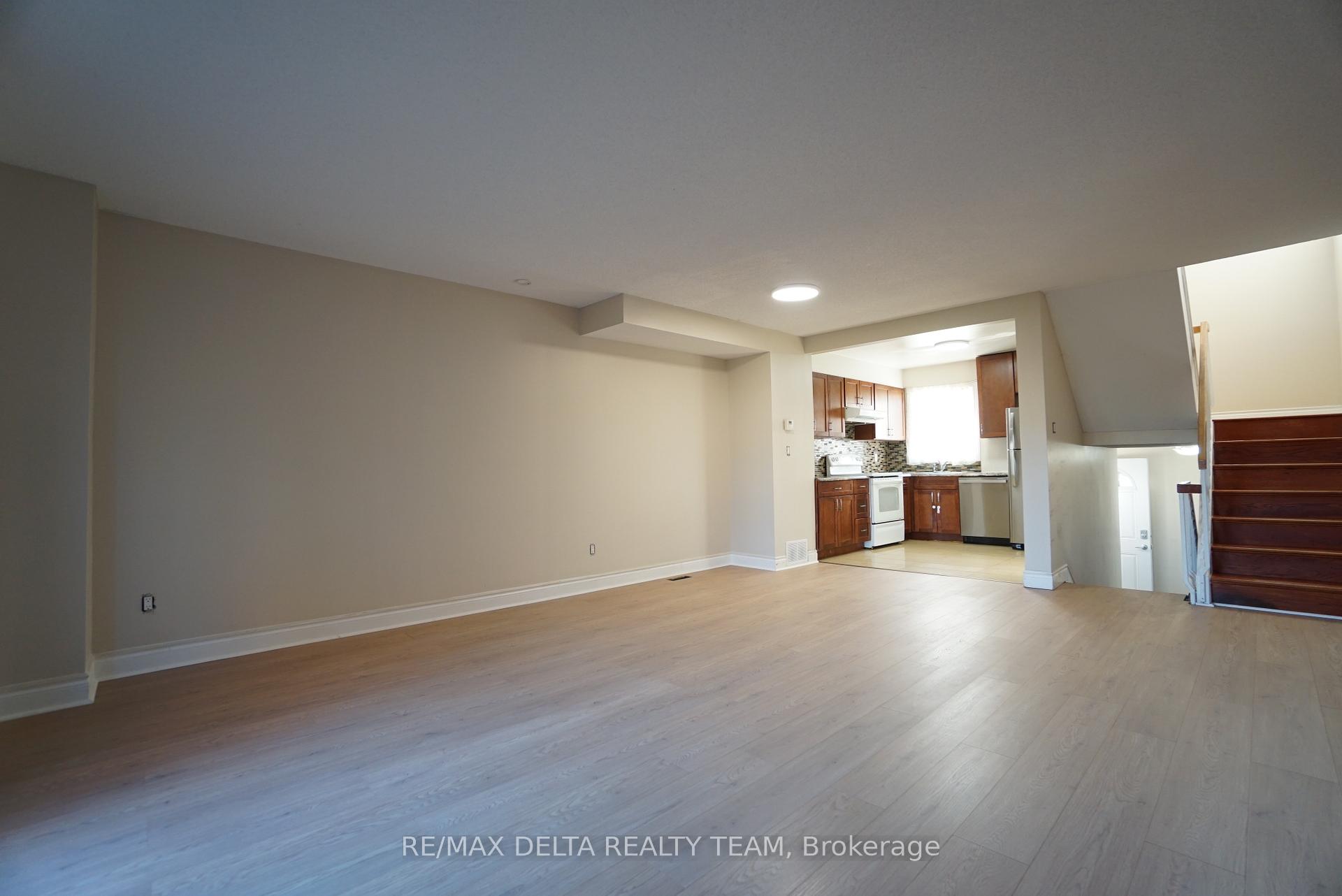 Photo 26 of 5 Stamford Private, Ottawa, Hunt Club Park/Greenboro — HOMEH