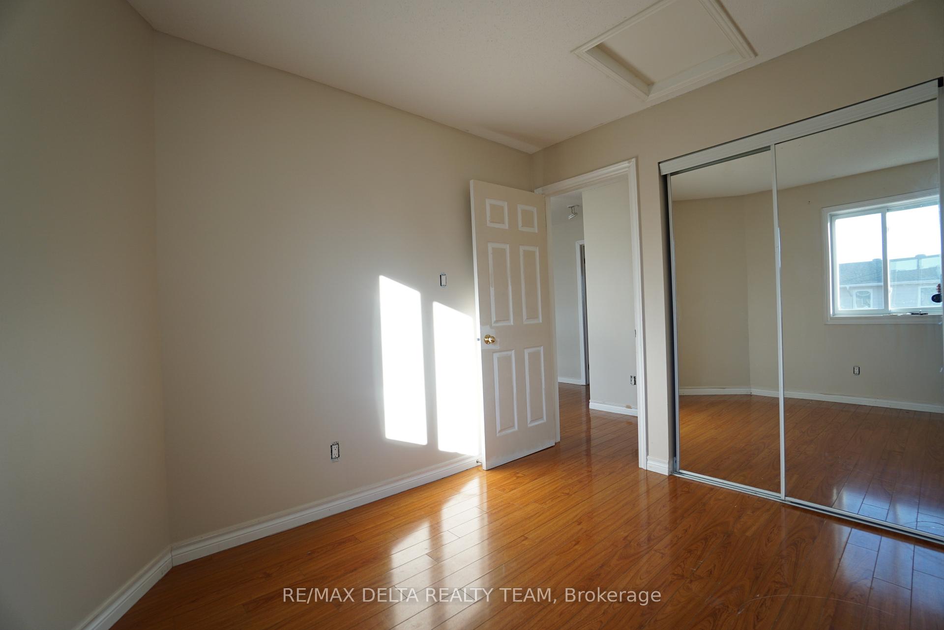 Photo 30 of 5 Stamford Private, Ottawa, Hunt Club Park/Greenboro — HOMEH