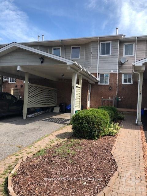 Photo 1 of 5 Stamford Private, Ottawa, Hunt Club Park/Greenboro — HOMEH