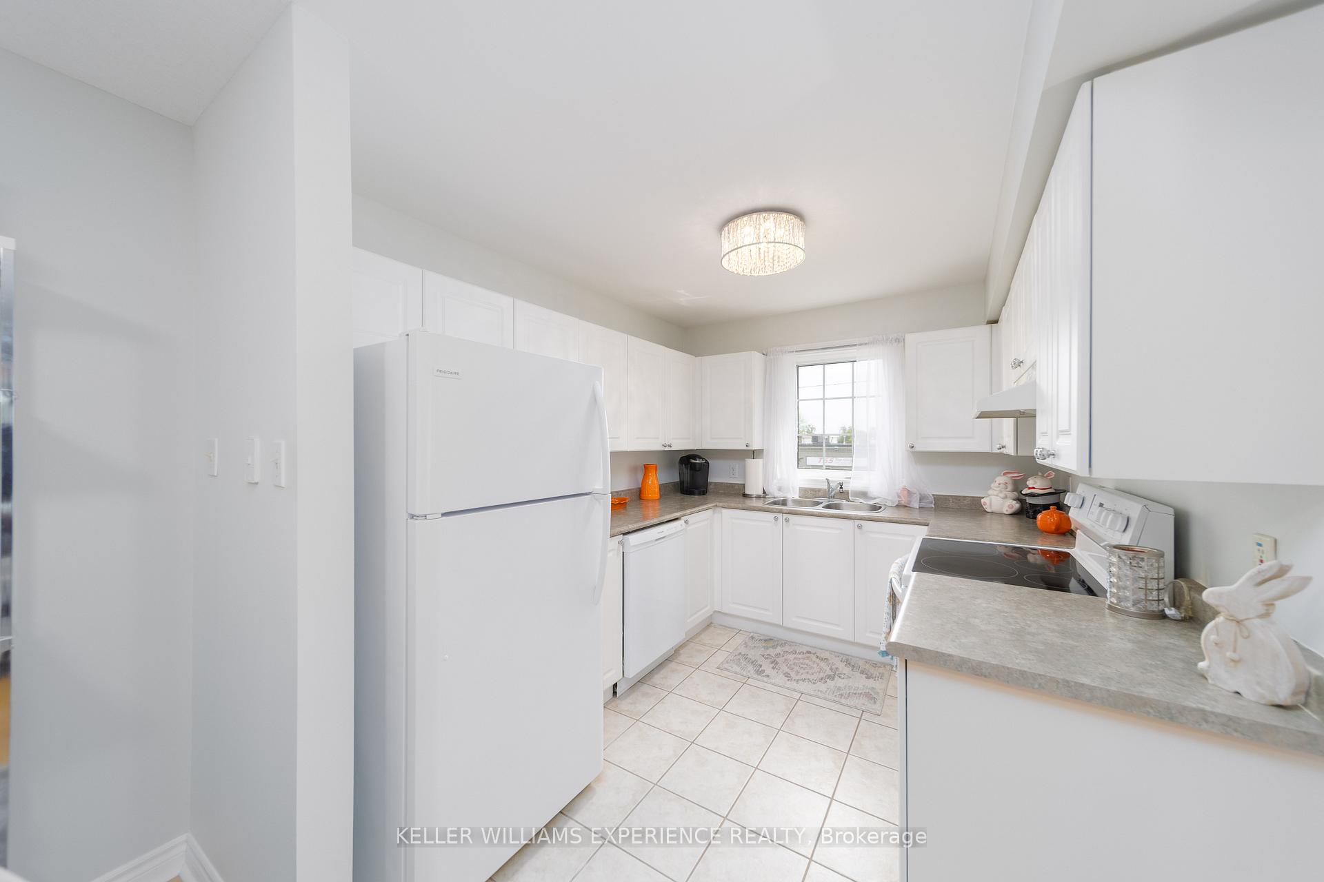 Photo 7 of Unit 210, 49 Jacobs Terrace, Barrie, Allandale — HOMEH