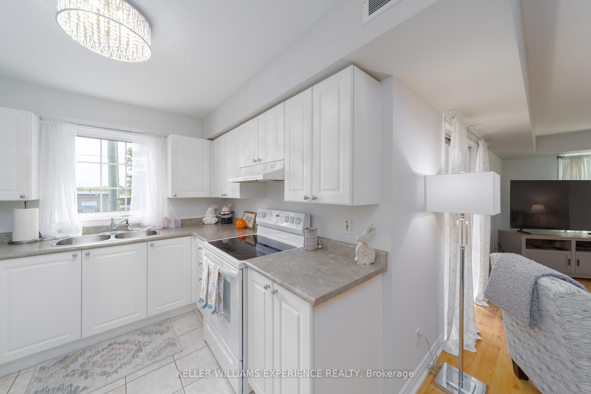 Photo 8 of Unit 210, 49 Jacobs Terrace, Barrie, Allandale — HOMEH