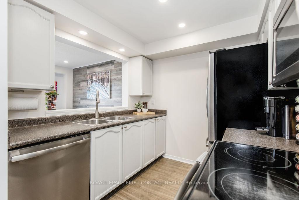 Photo 8 of 53 Goodwin Drive, Barrie, Painswick South — HOMEH