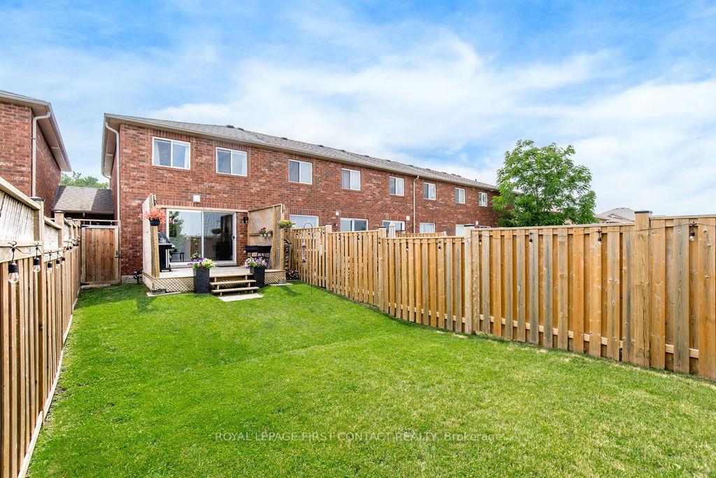 Photo 33 of 53 Goodwin Drive, Barrie, Painswick South — HOMEH
