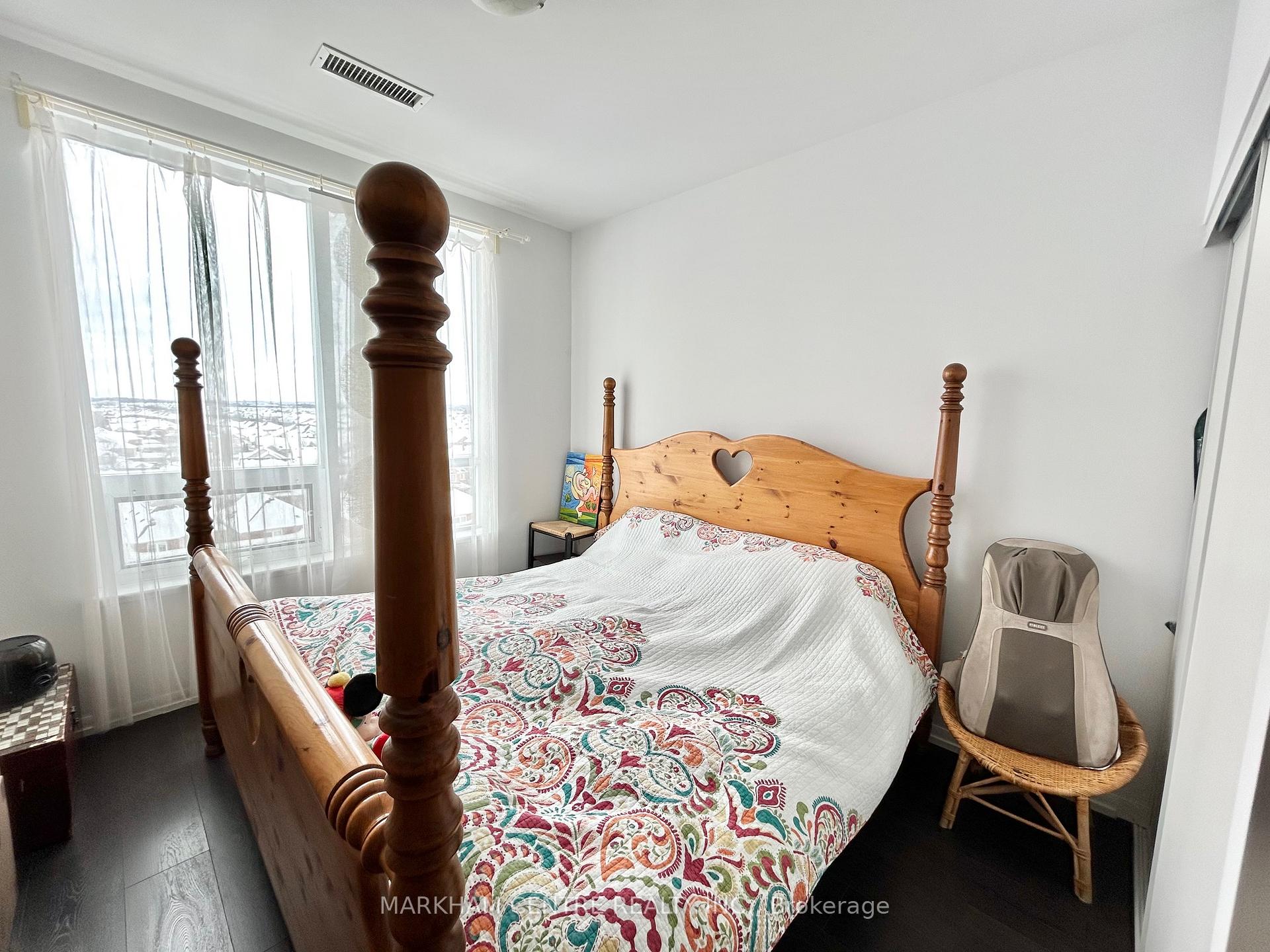 Photo 13 of Unit 715, 540 Bur Oak Avenue, Markham, Berczy — HOMEH